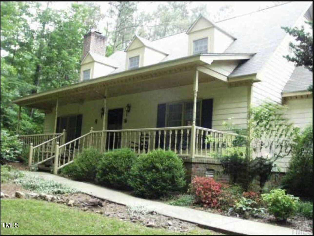 2037 Deer Trail