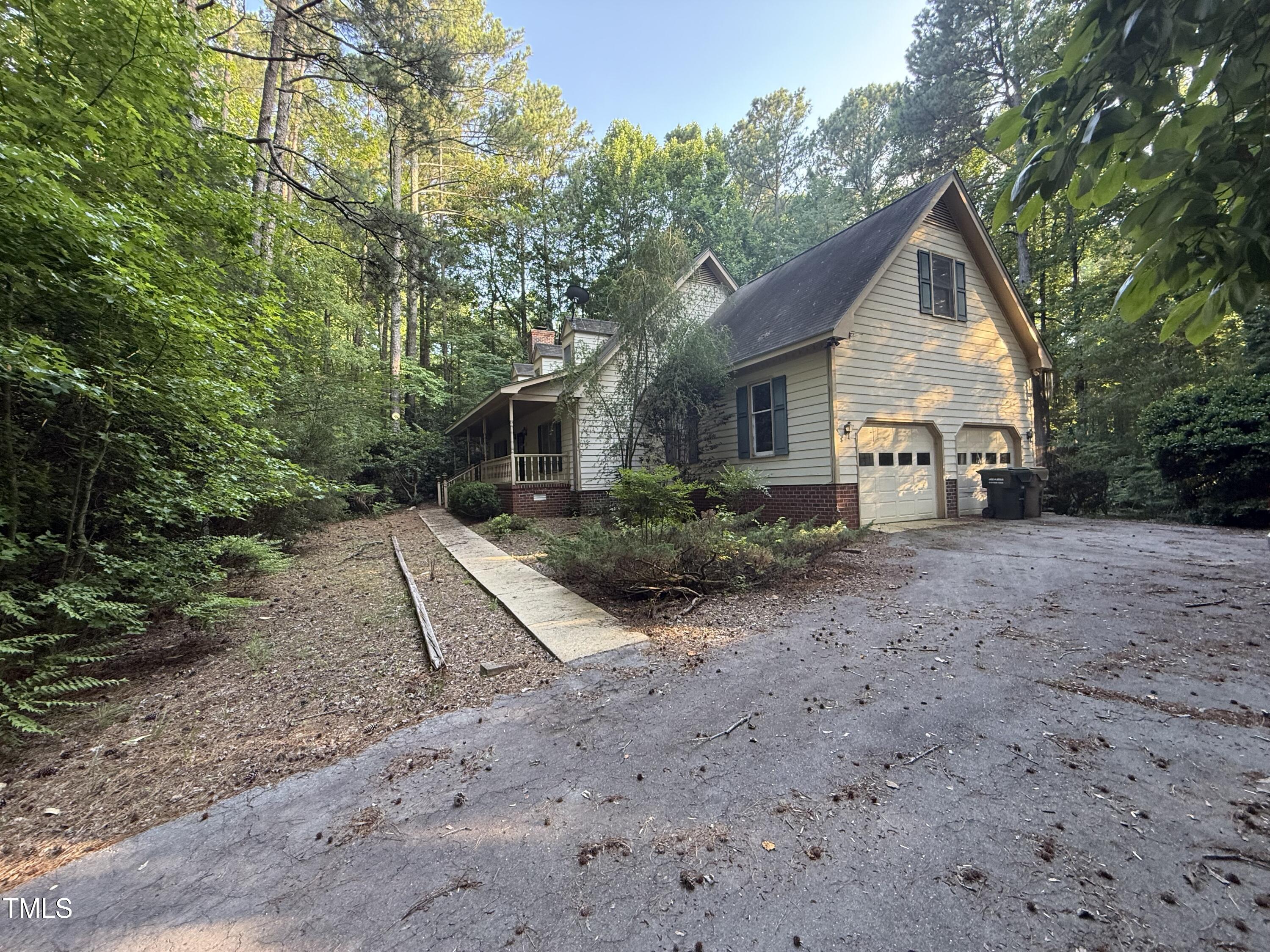 2037 Deer Trail