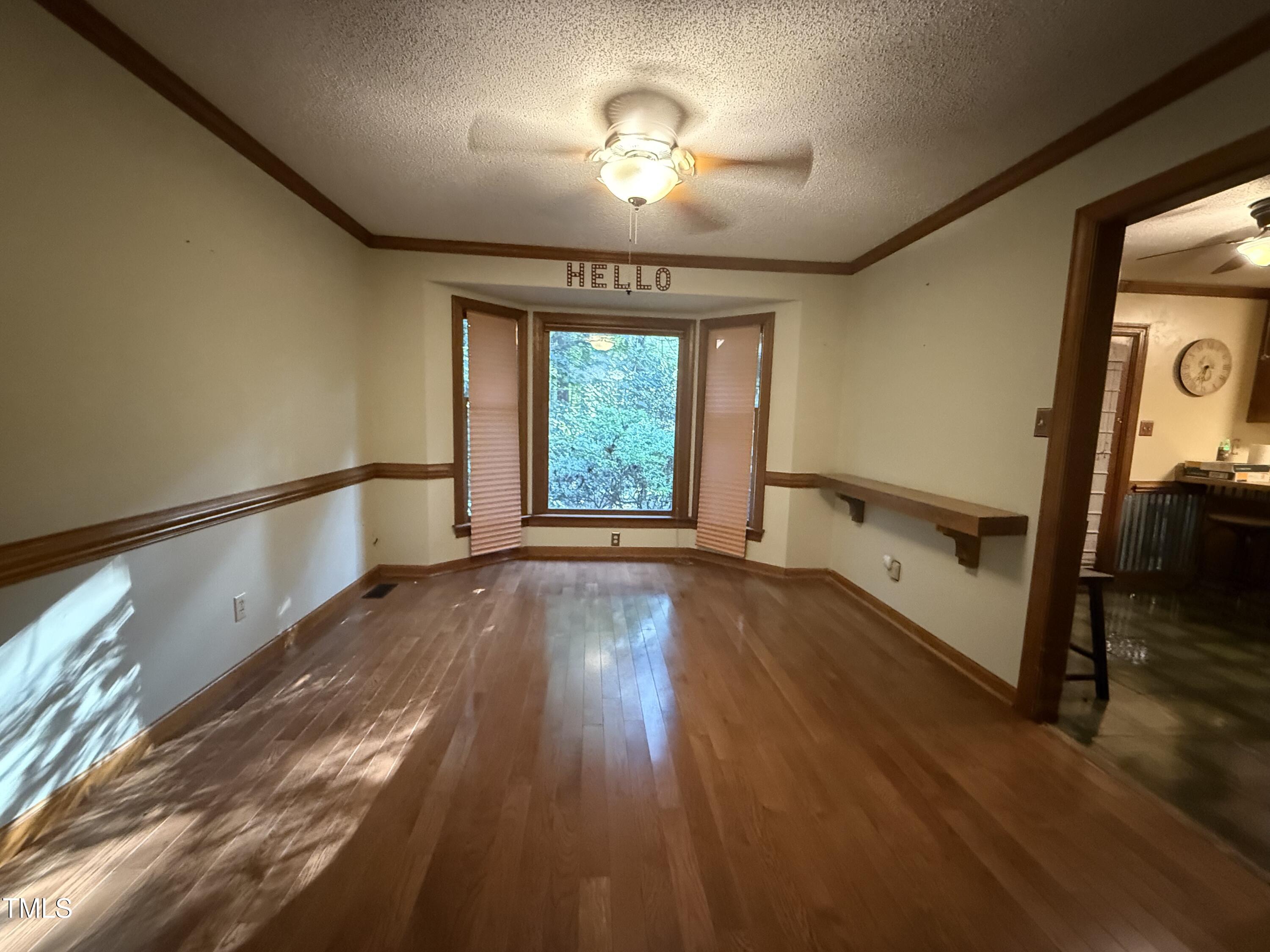 2037 Deer Trail