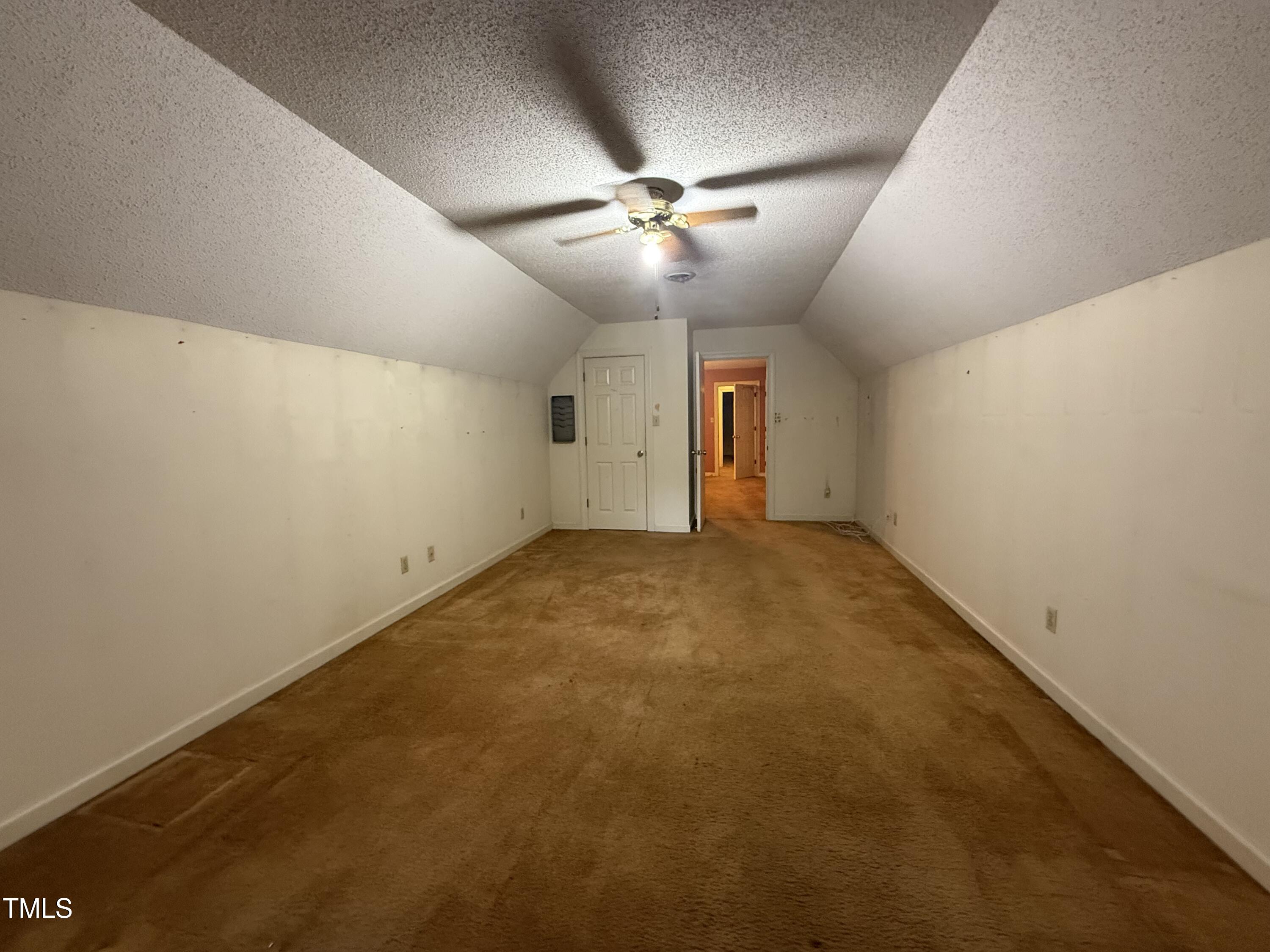 2037 Deer Trail