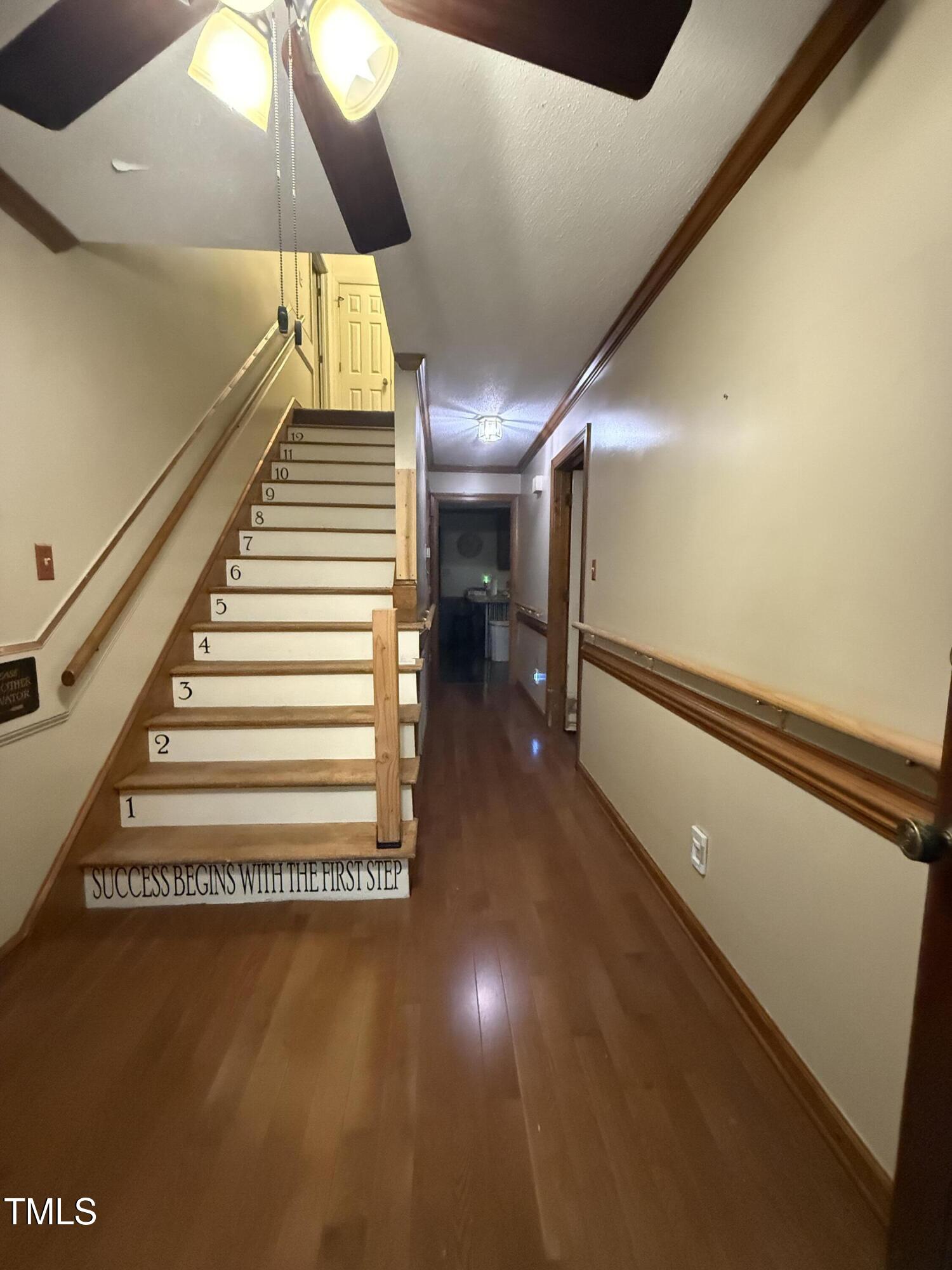 2037 Deer Trail