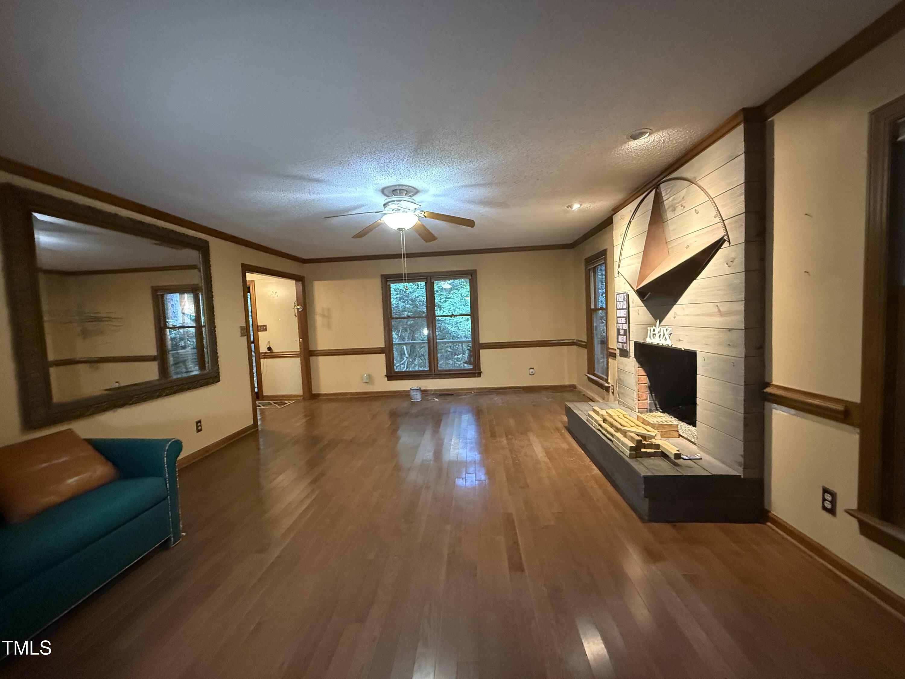 2037 Deer Trail