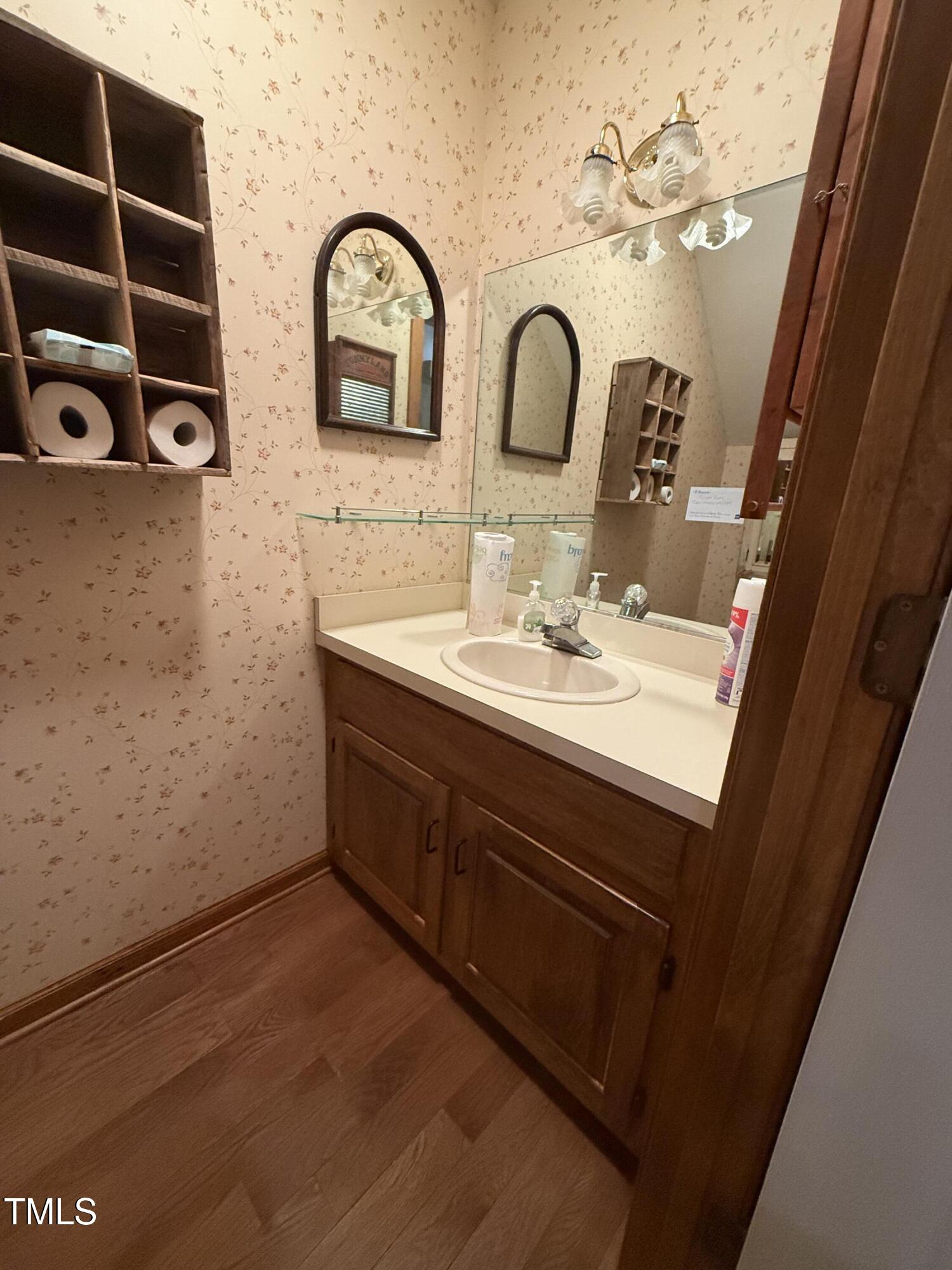 2037 Deer Trail