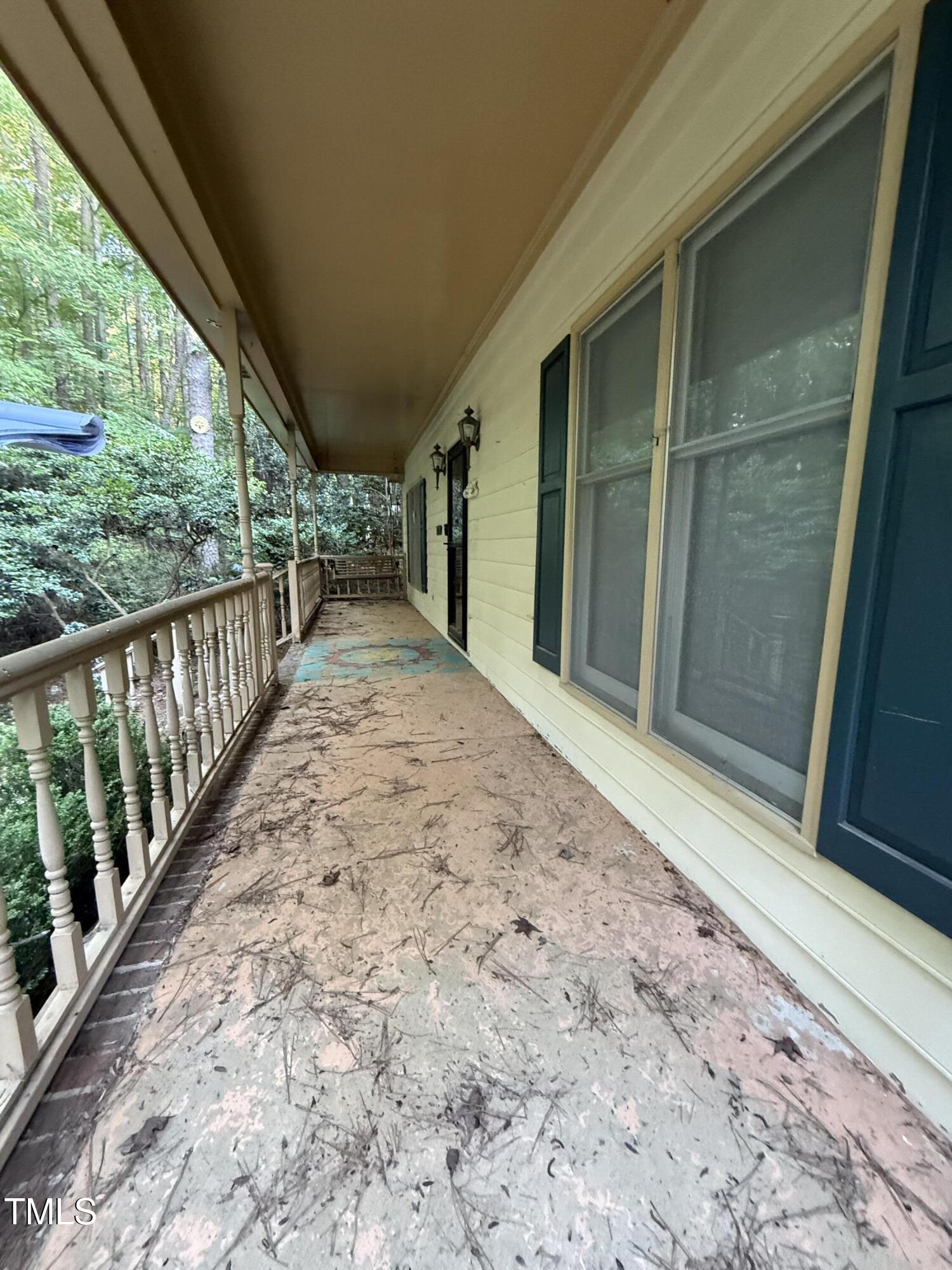 2037 Deer Trail