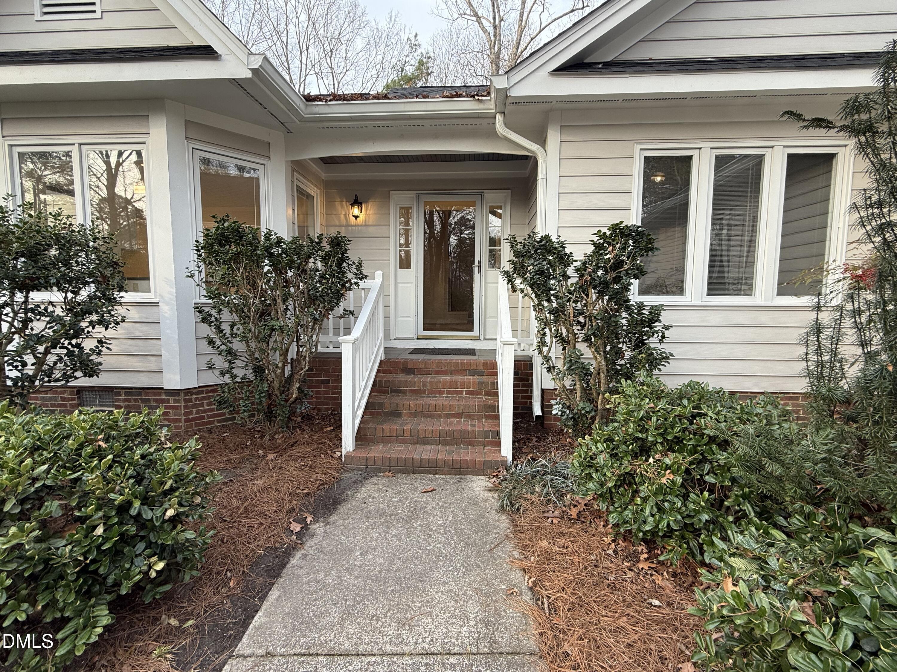 1000 Creek Front Court
