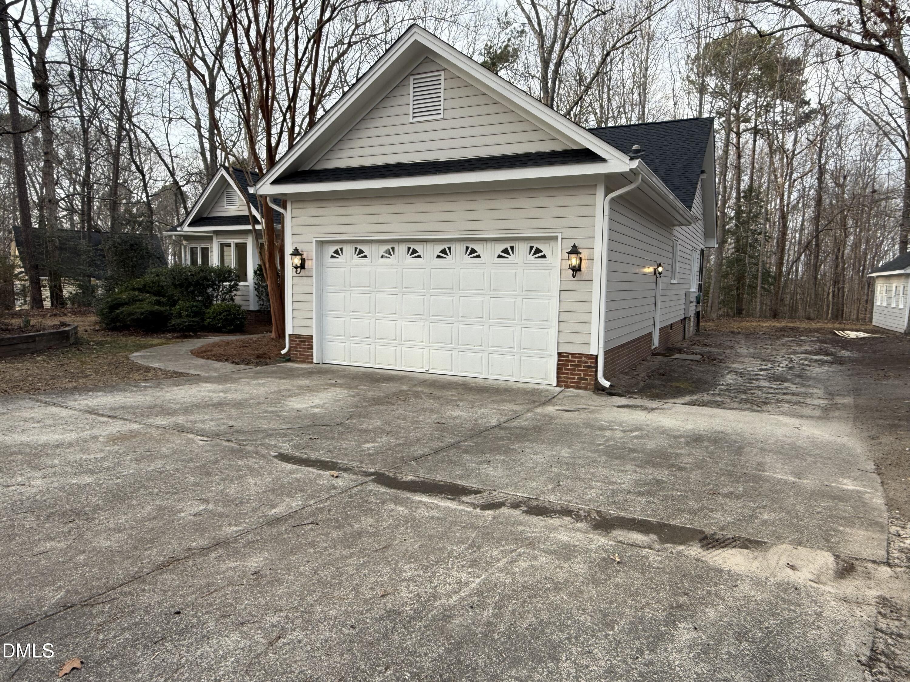 1000 Creek Front Court