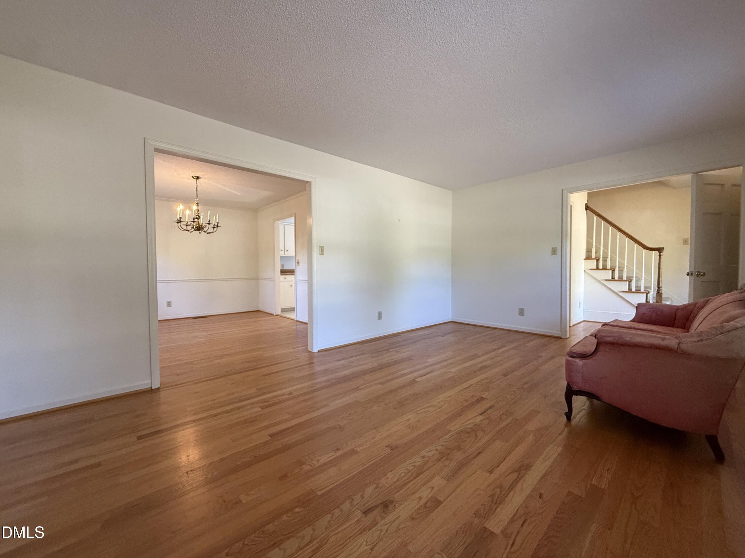 907 Chestnut Drive