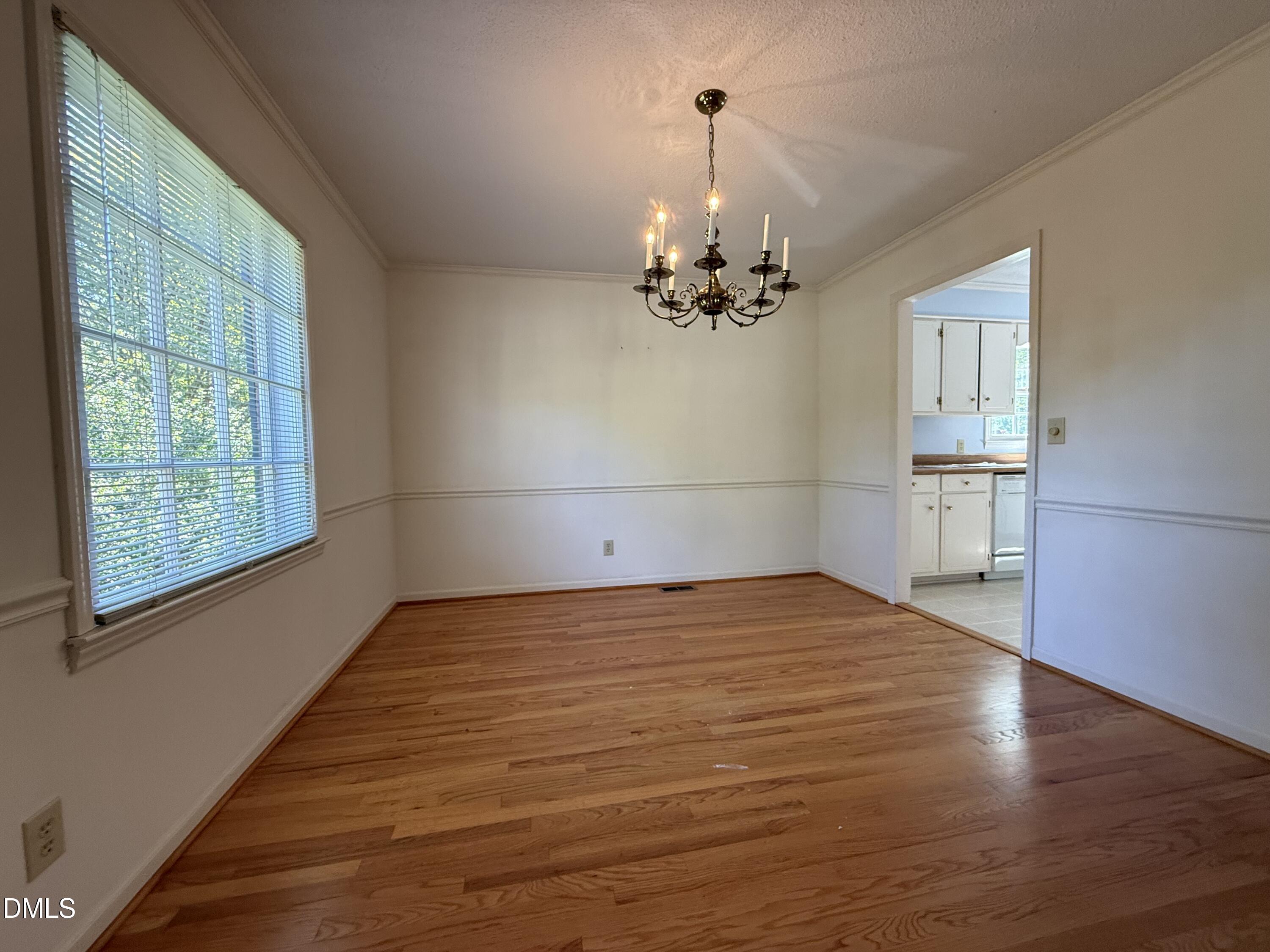 907 Chestnut Drive
