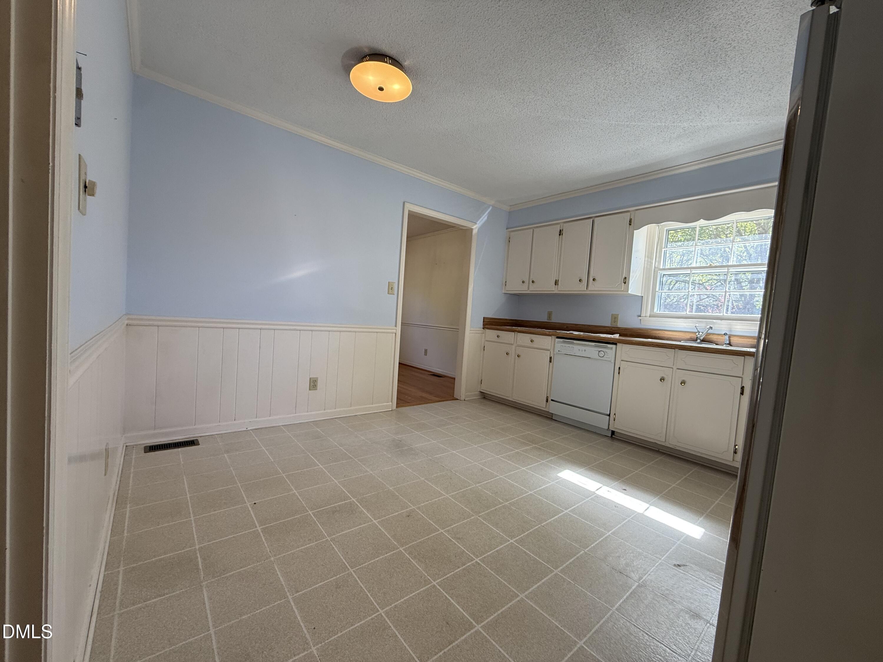 907 Chestnut Drive