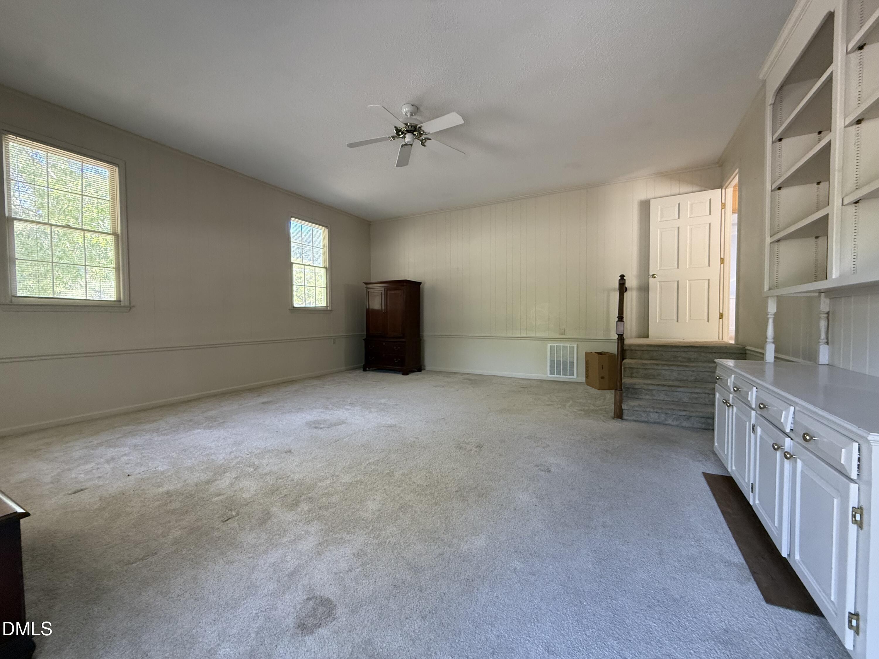 907 Chestnut Drive