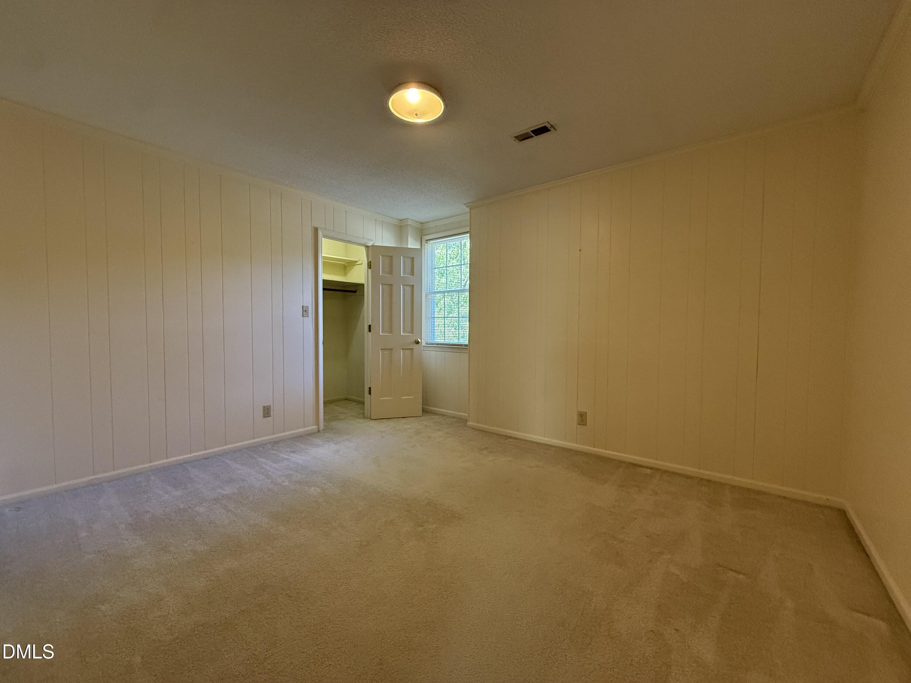 907 Chestnut Drive