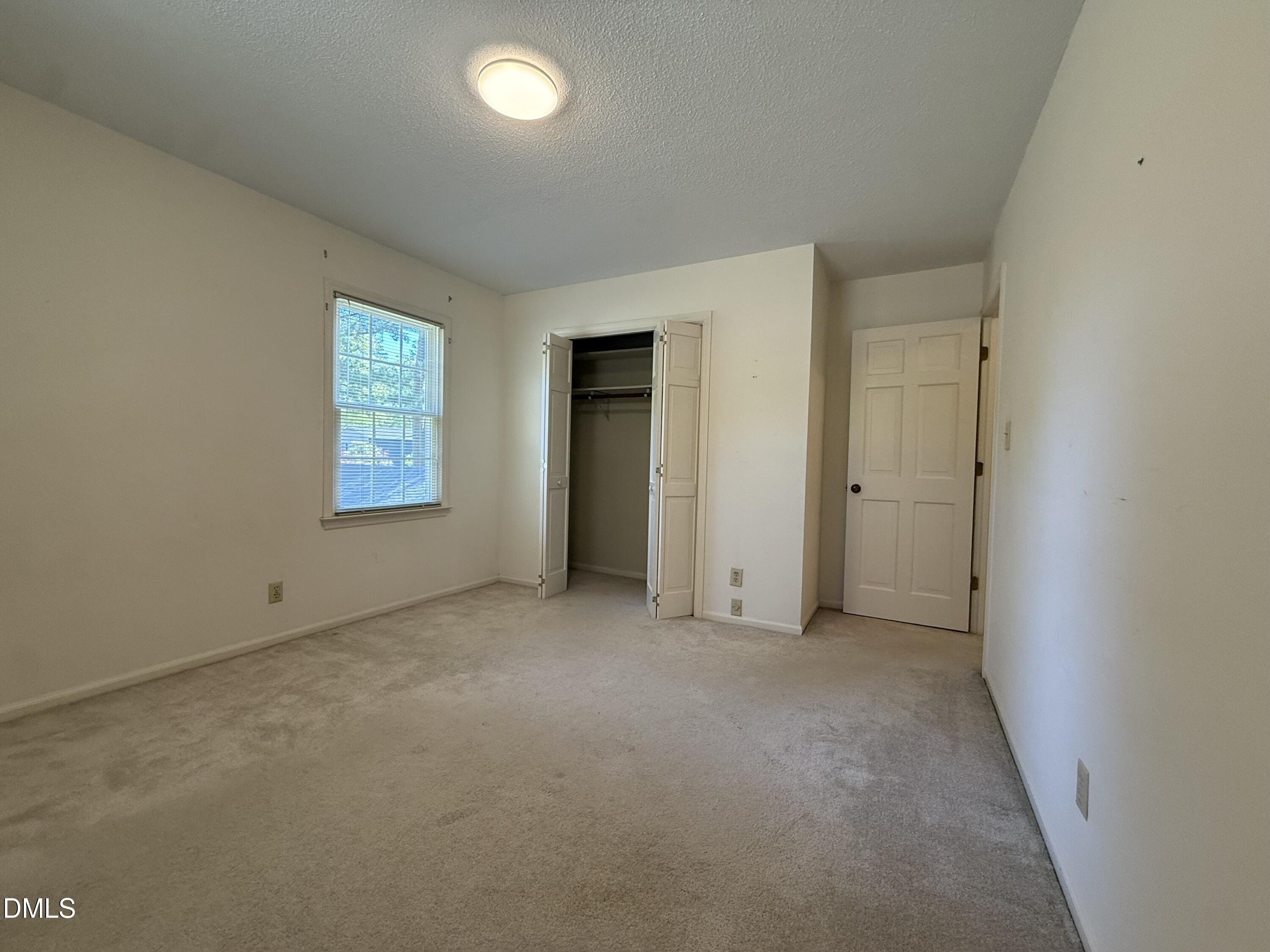 907 Chestnut Drive