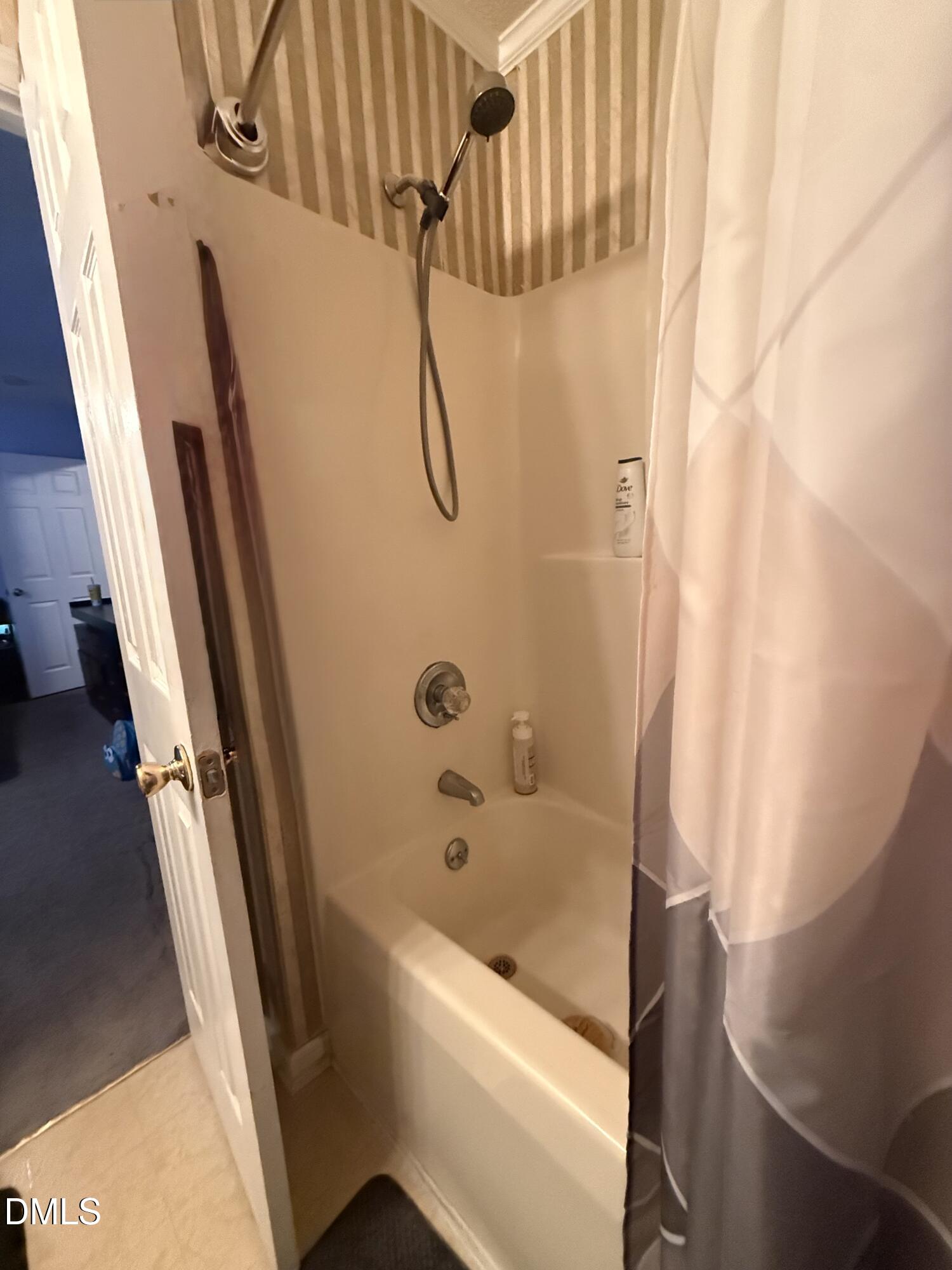3835 Sterling Pointe Drive Unit: Rr5