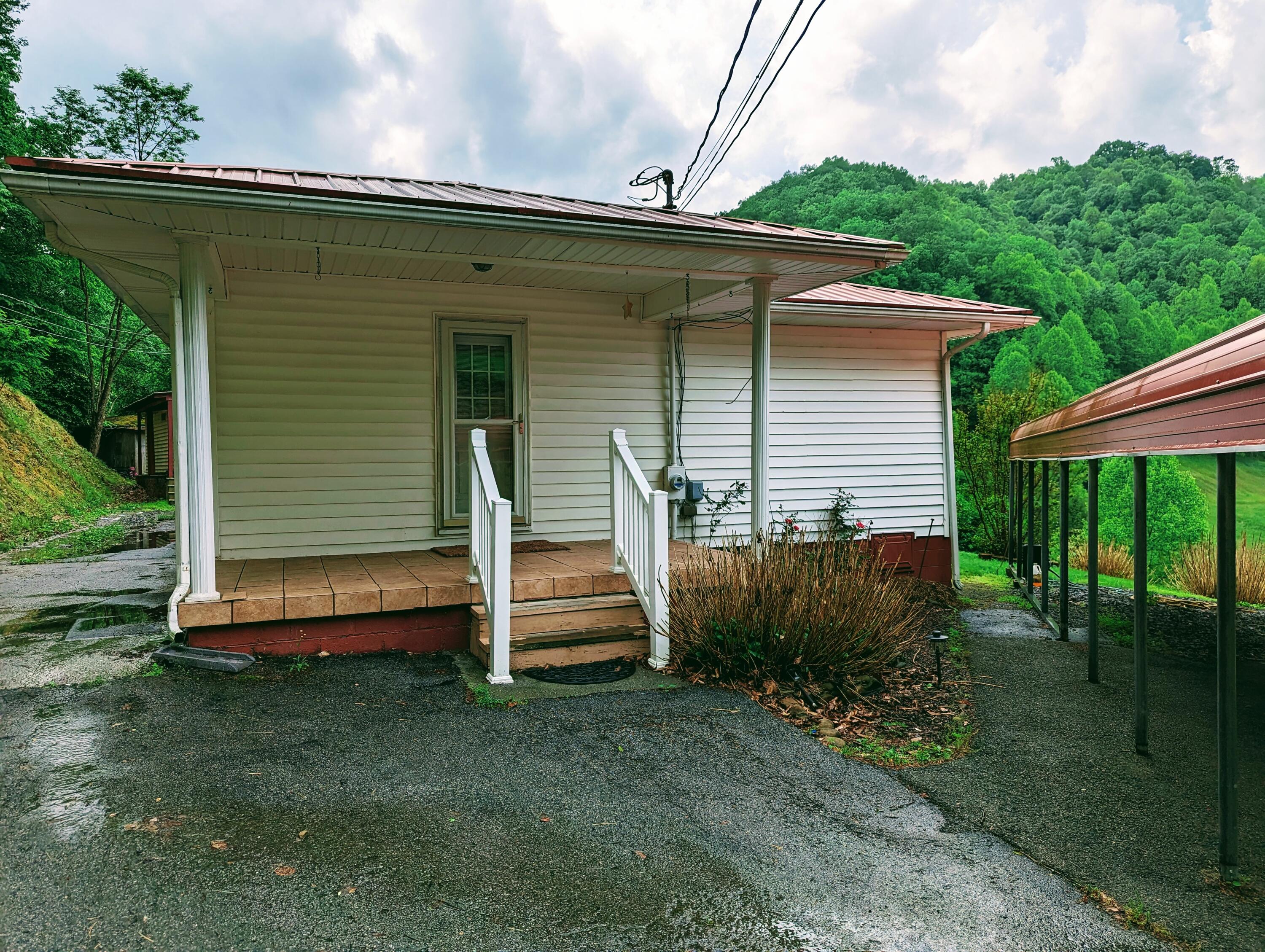 1032 Old Wagon Road