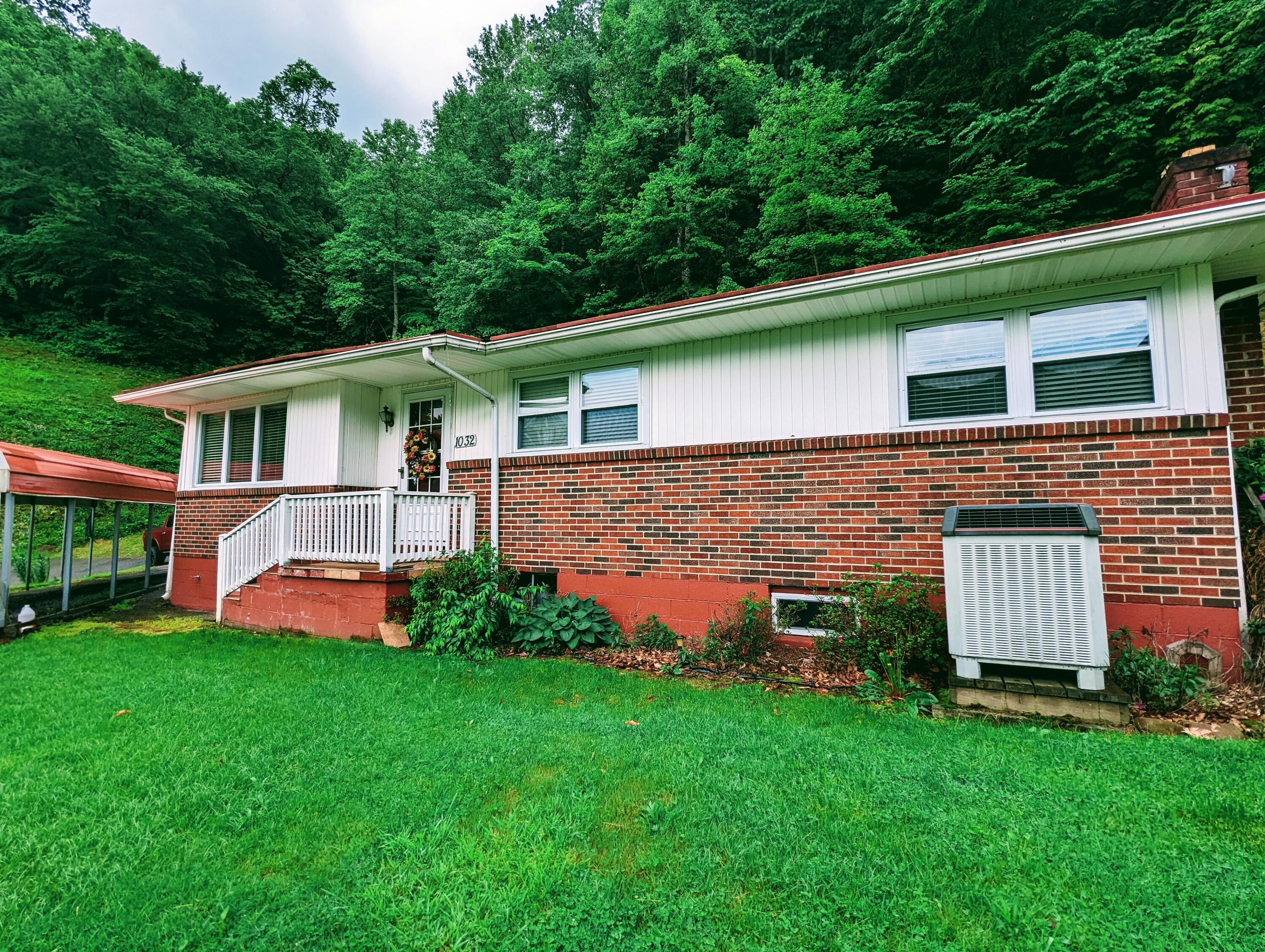 1032 Old Wagon Road