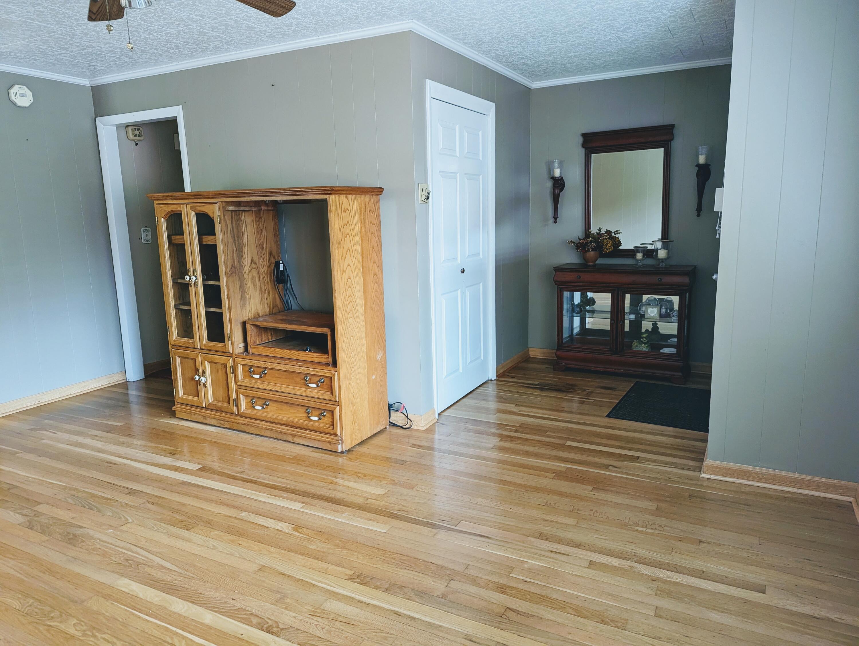 1032 Old Wagon Road