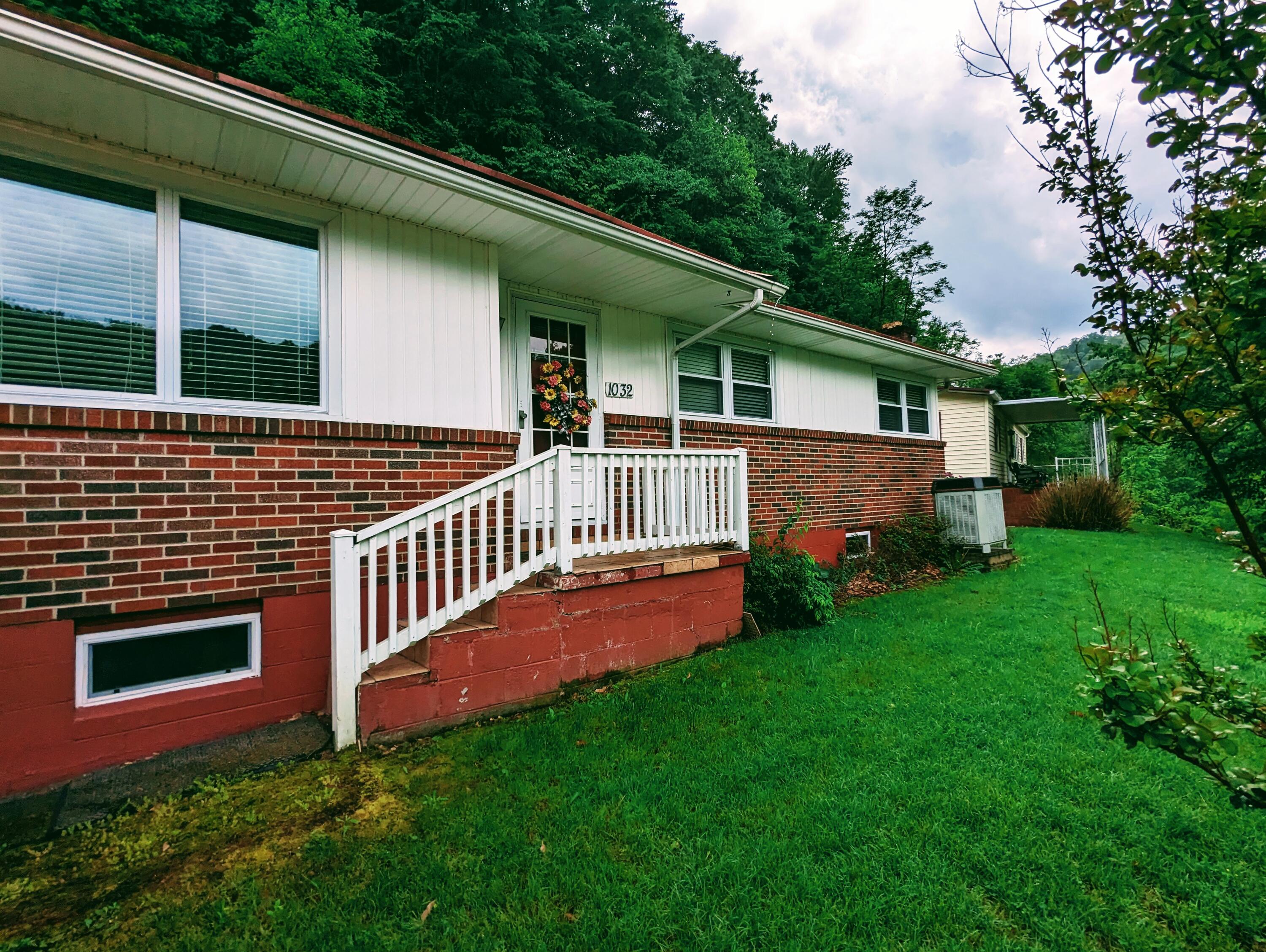 1032 Old Wagon Road