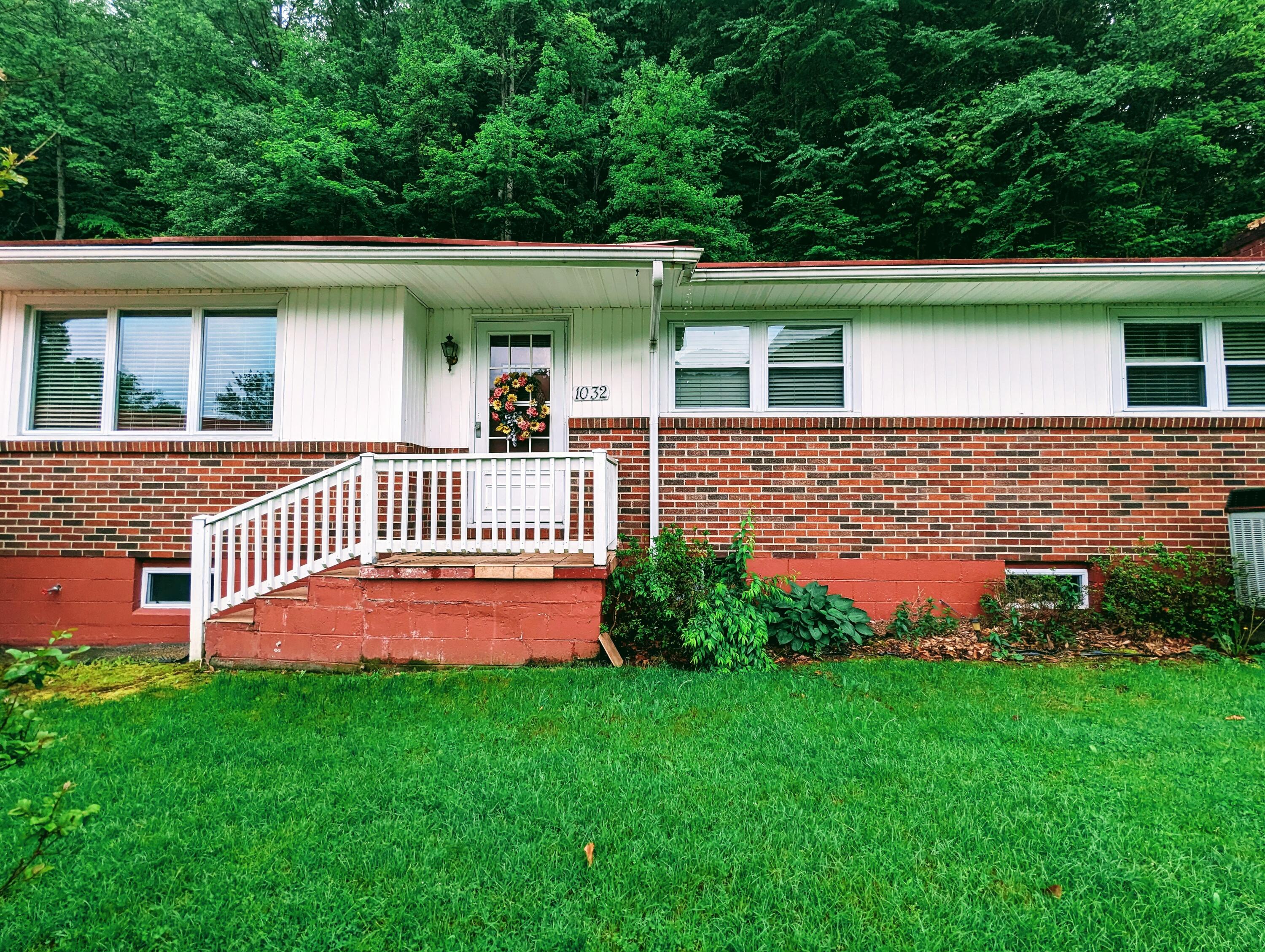 1032 Old Wagon Road