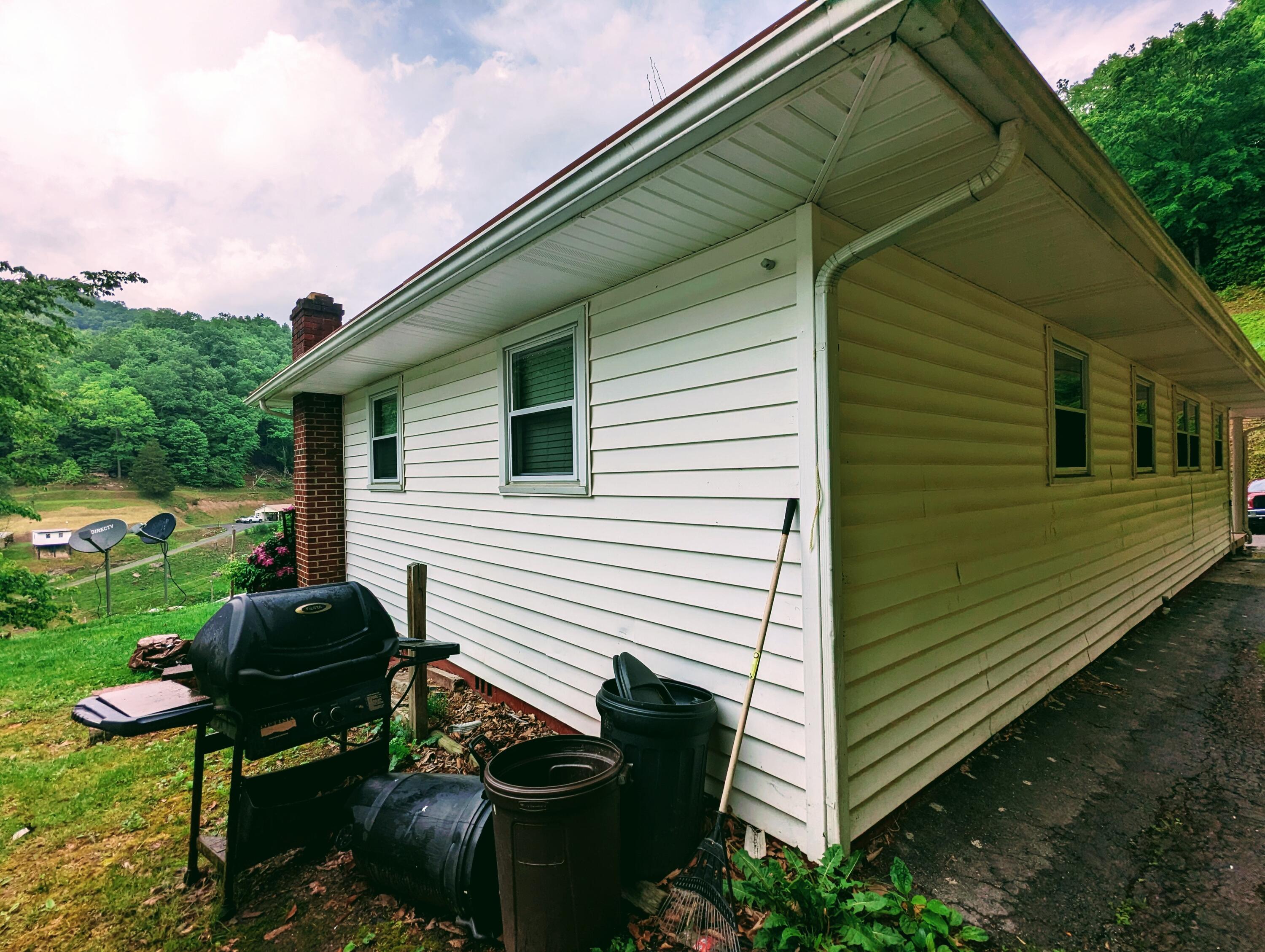 1032 Old Wagon Road