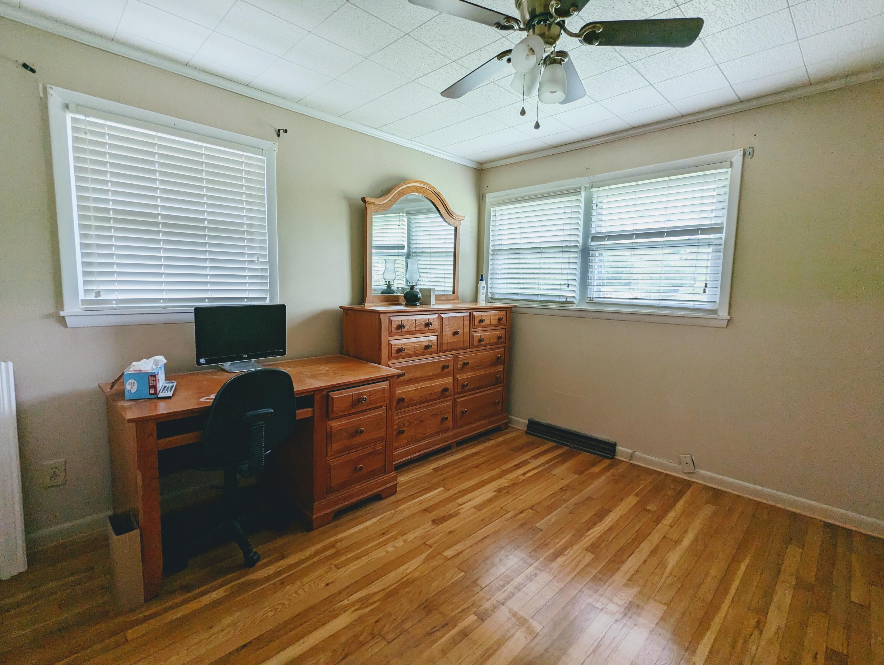 1032 Old Wagon Road