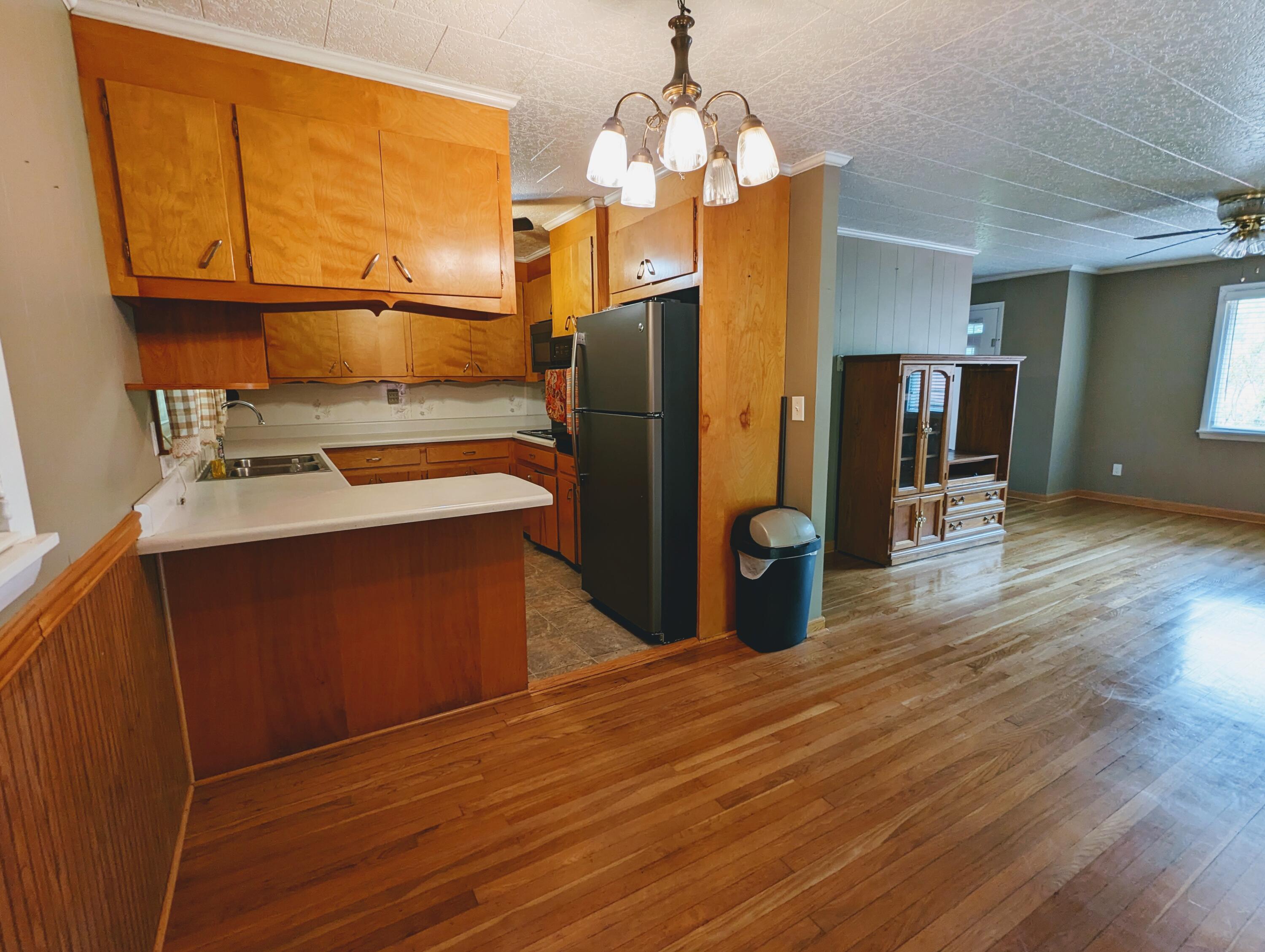 1032 Old Wagon Road