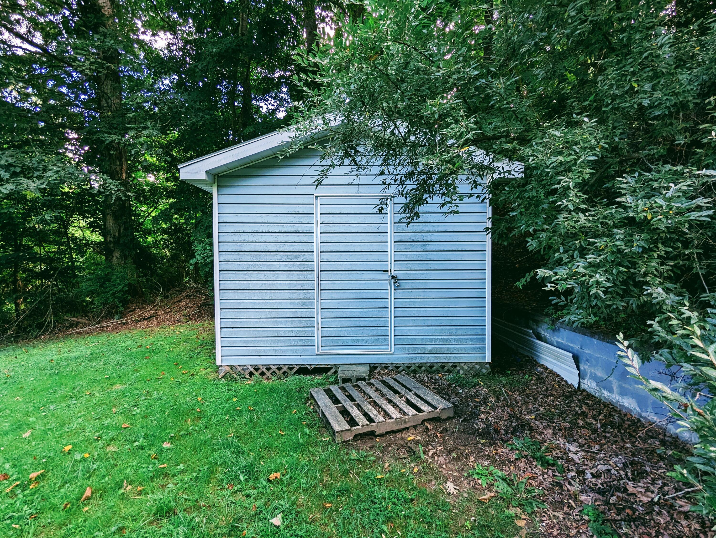 183 Leaning Tree Drive