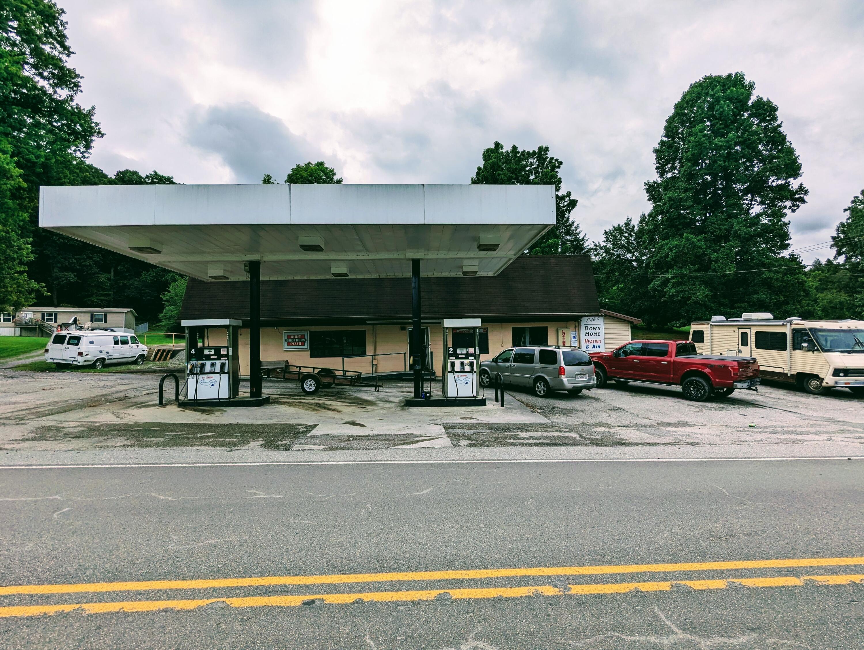 1080 The Lake Road