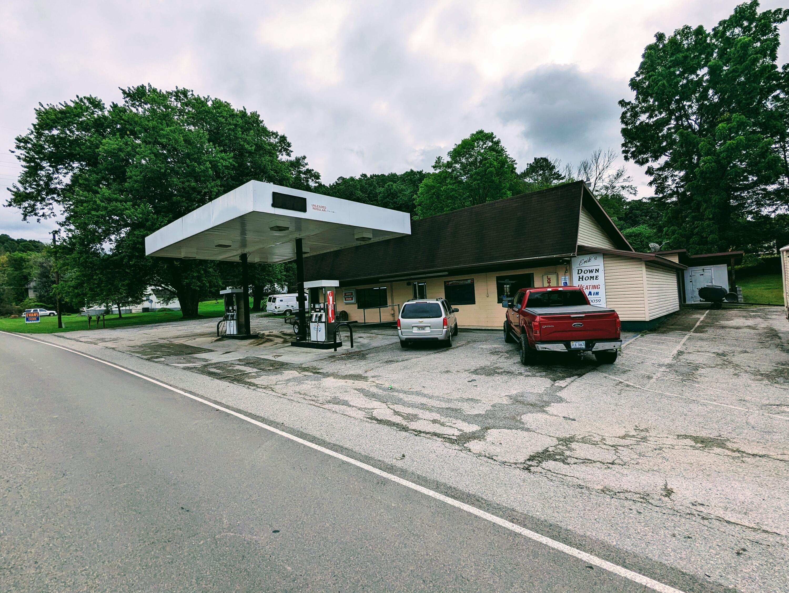 1080 The Lake Road