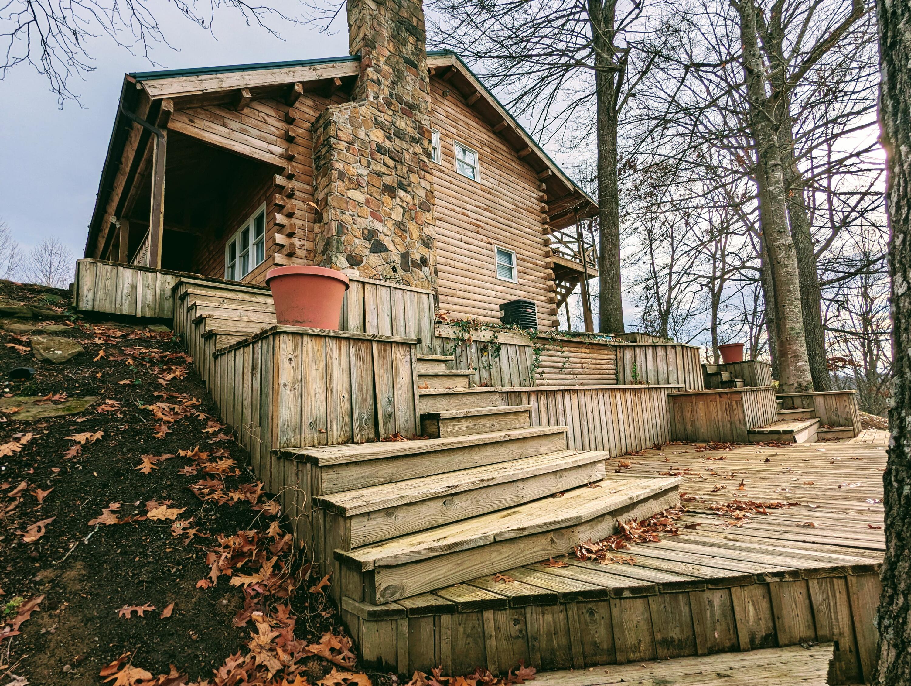 155 Commanders Lane