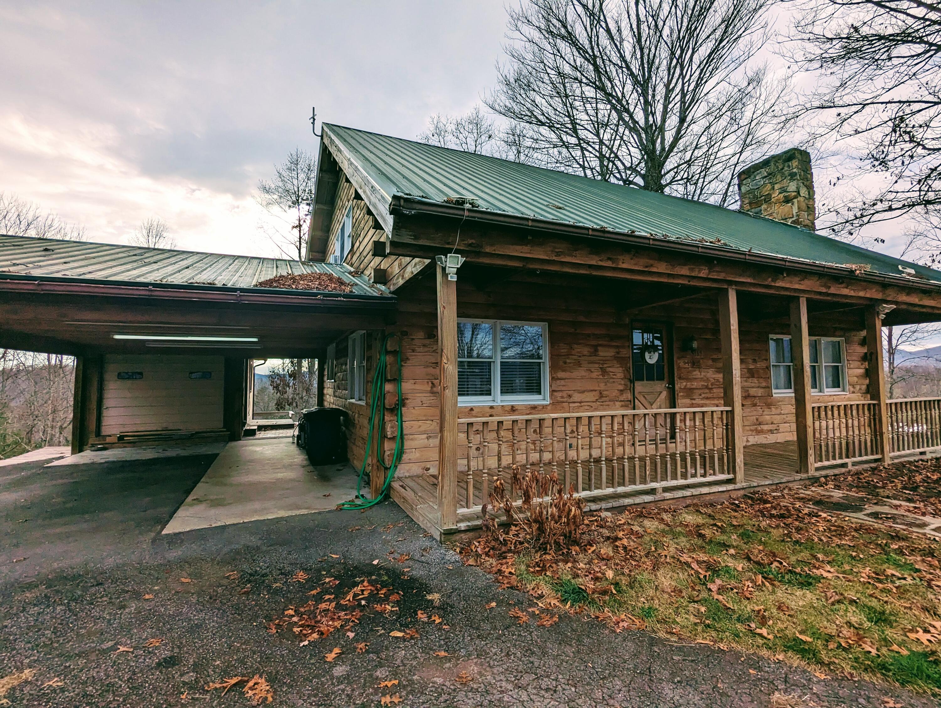 155 Commanders Lane