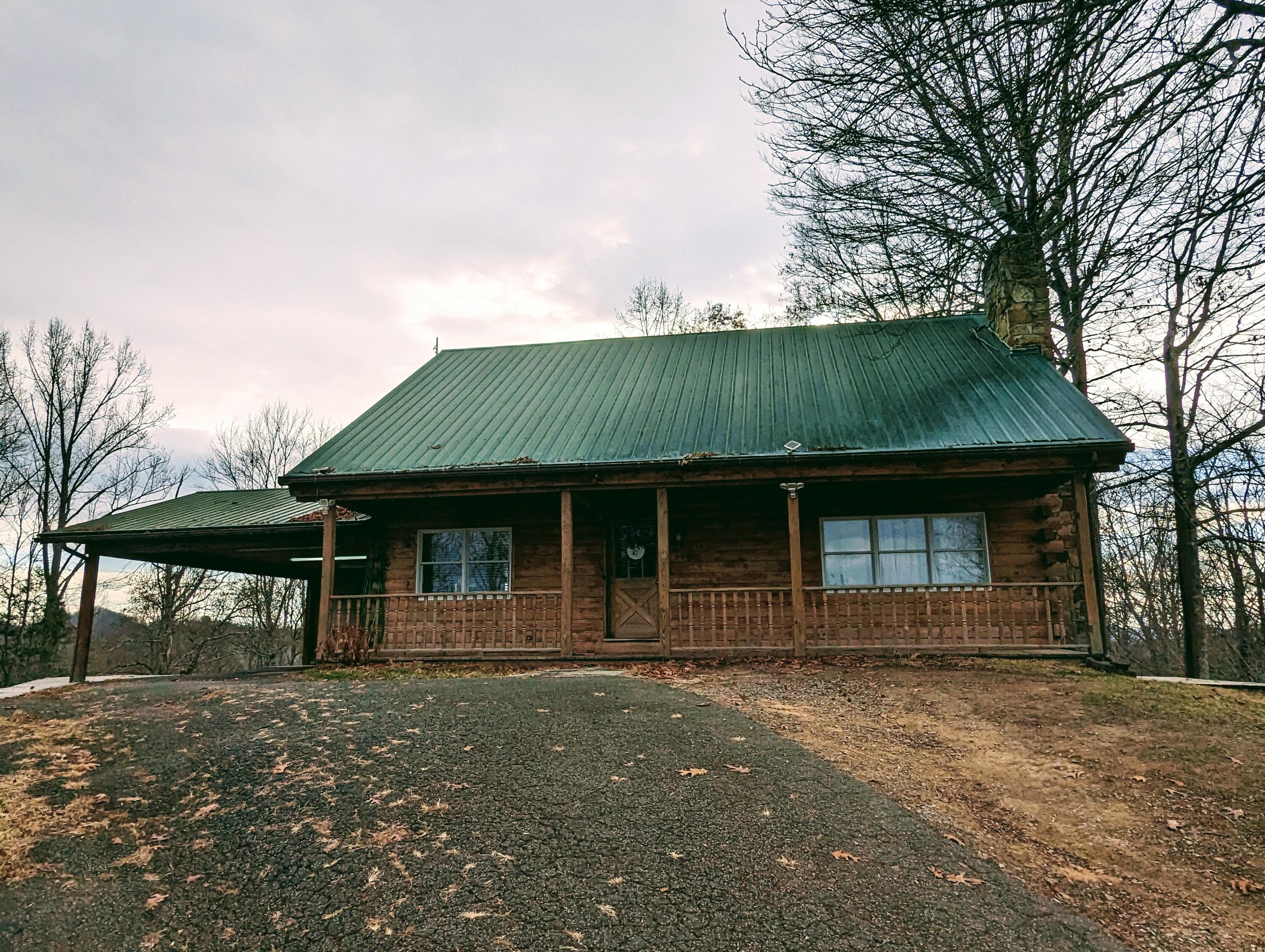 155 Commanders Lane