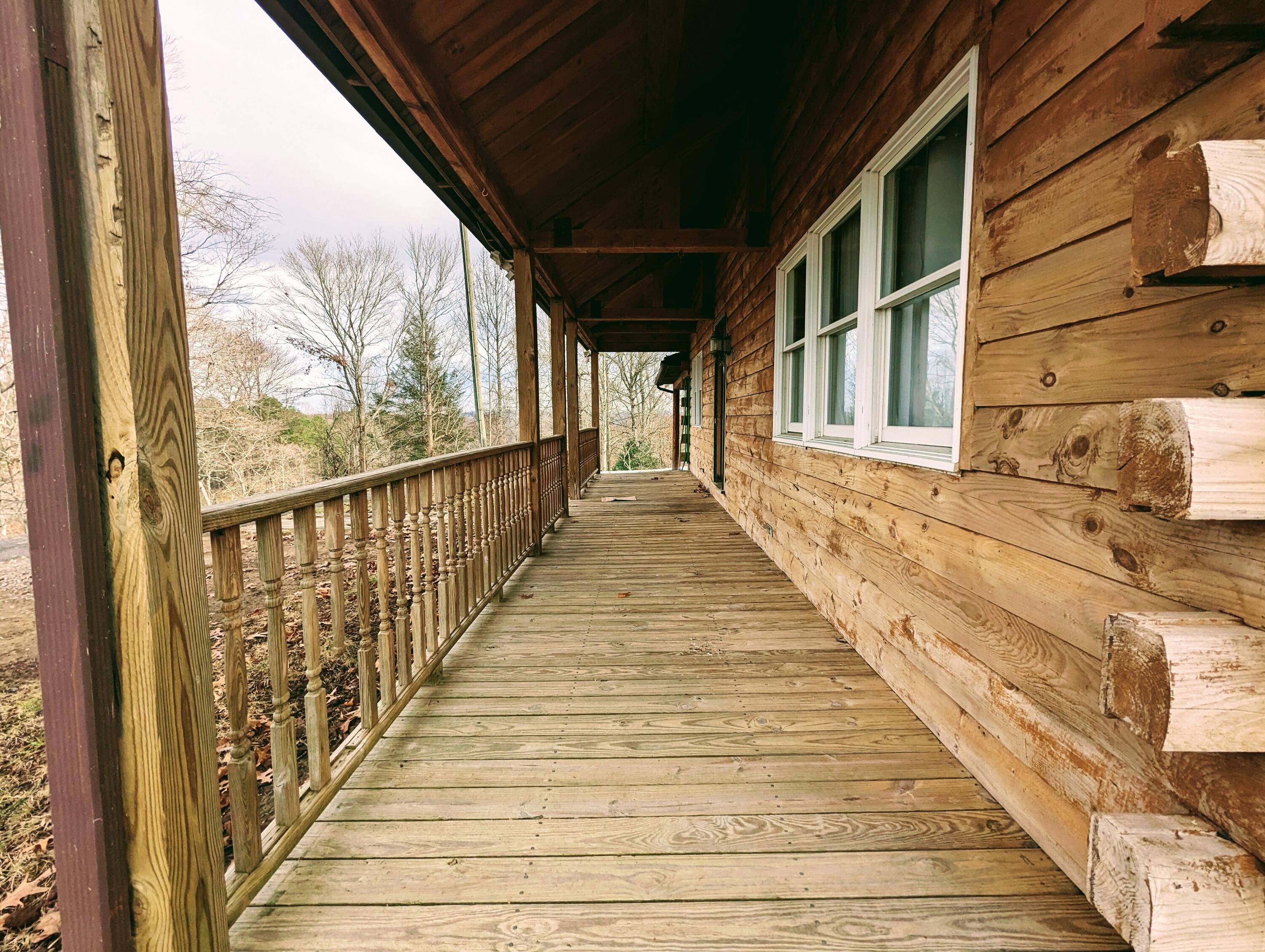 155 Commanders Lane