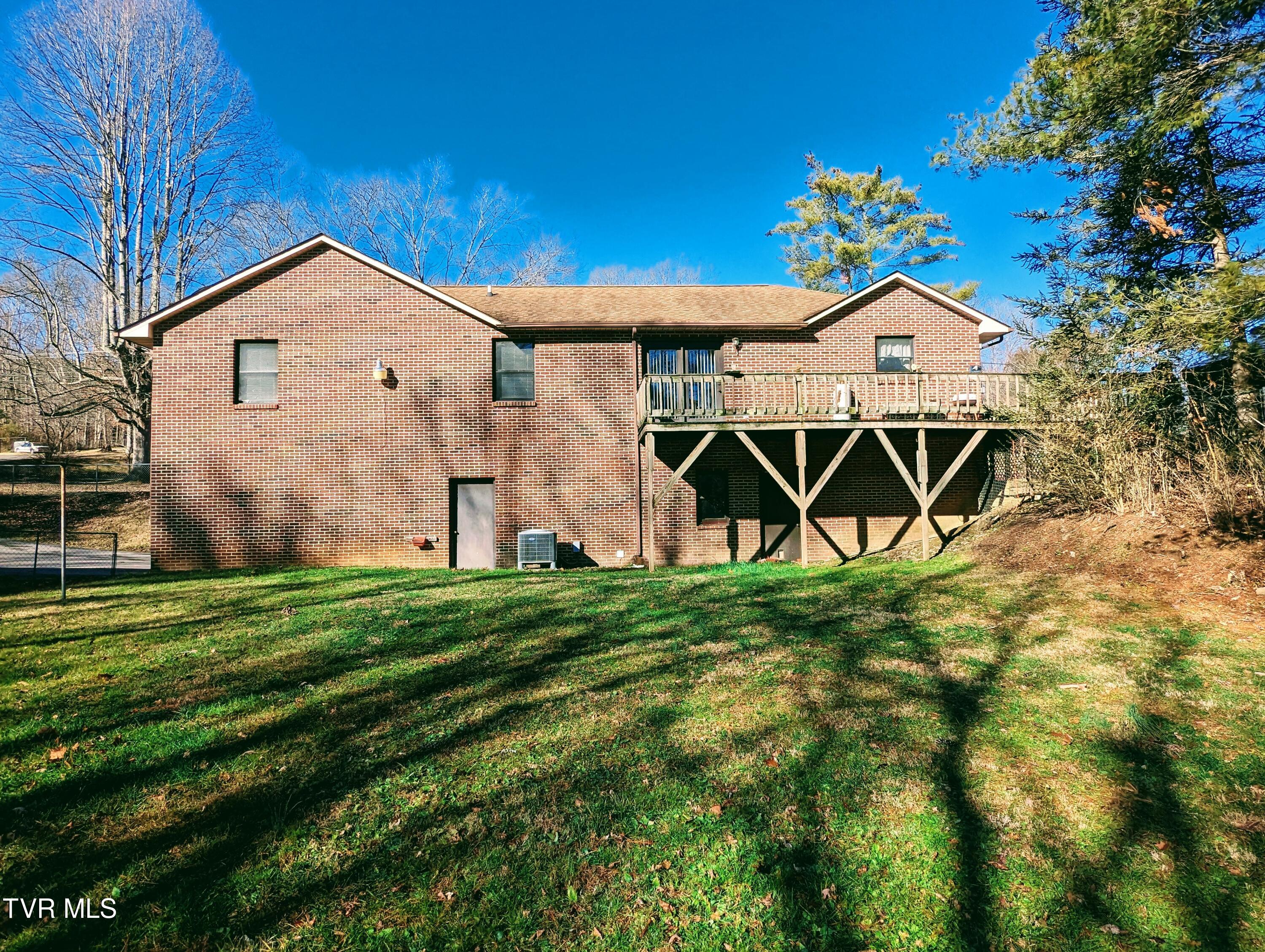 1810 Wildcat Road