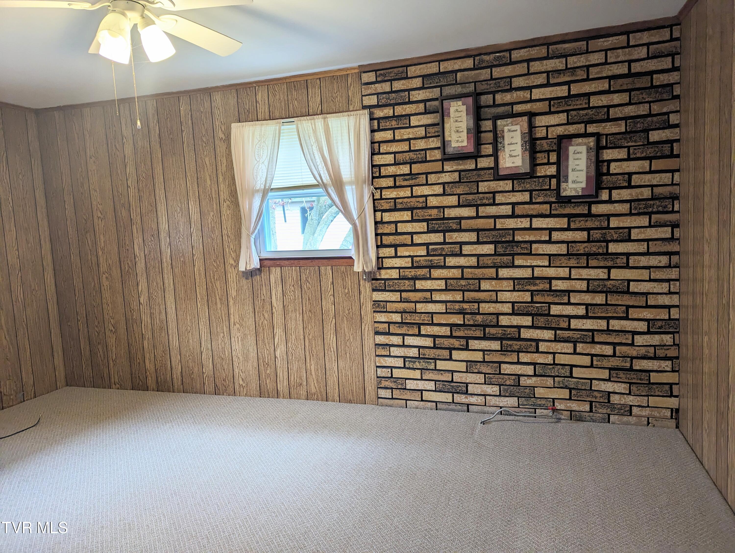 1544 Compton Combs Ridge Road