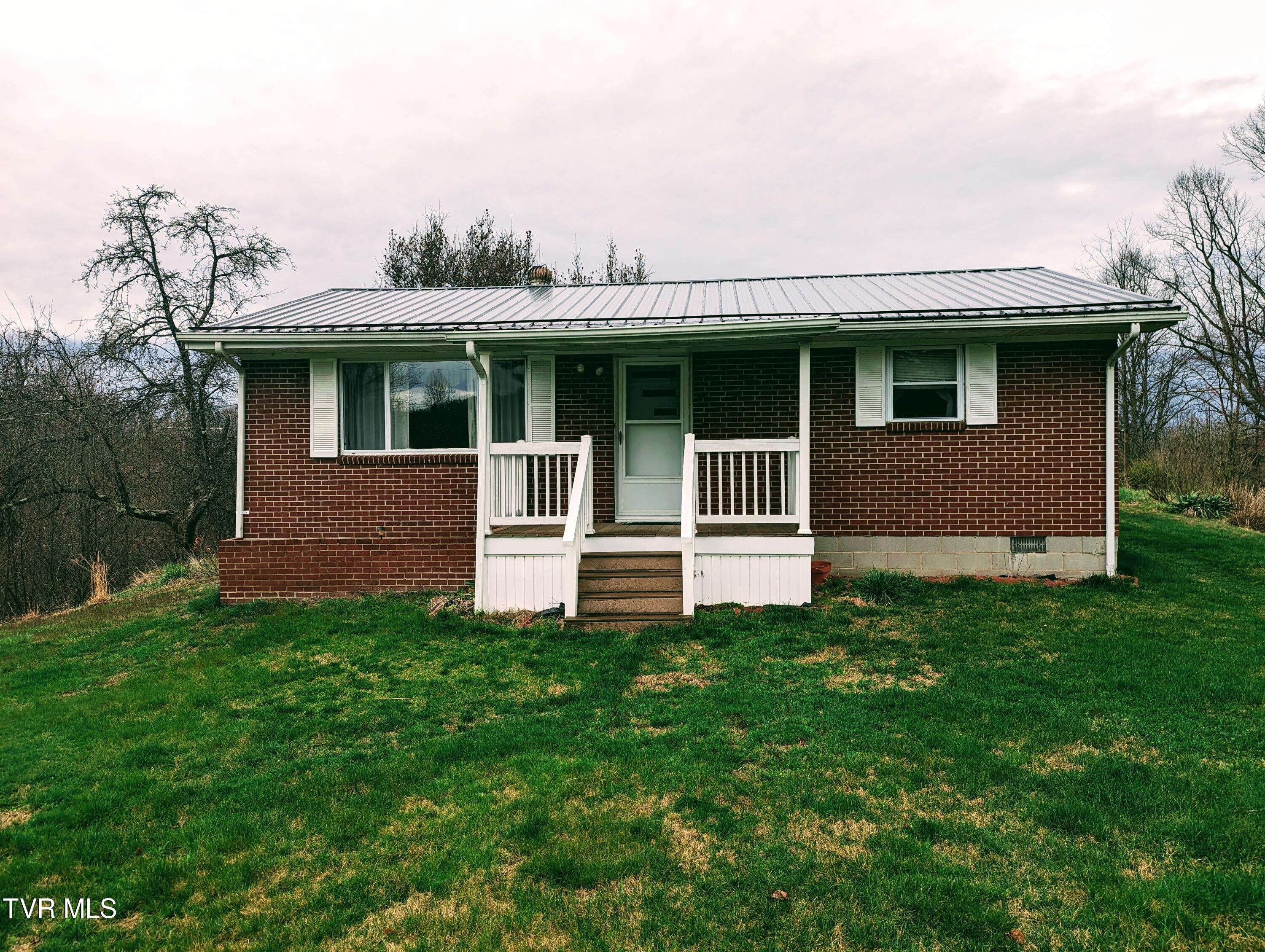 1544 Compton Combs Ridge Road