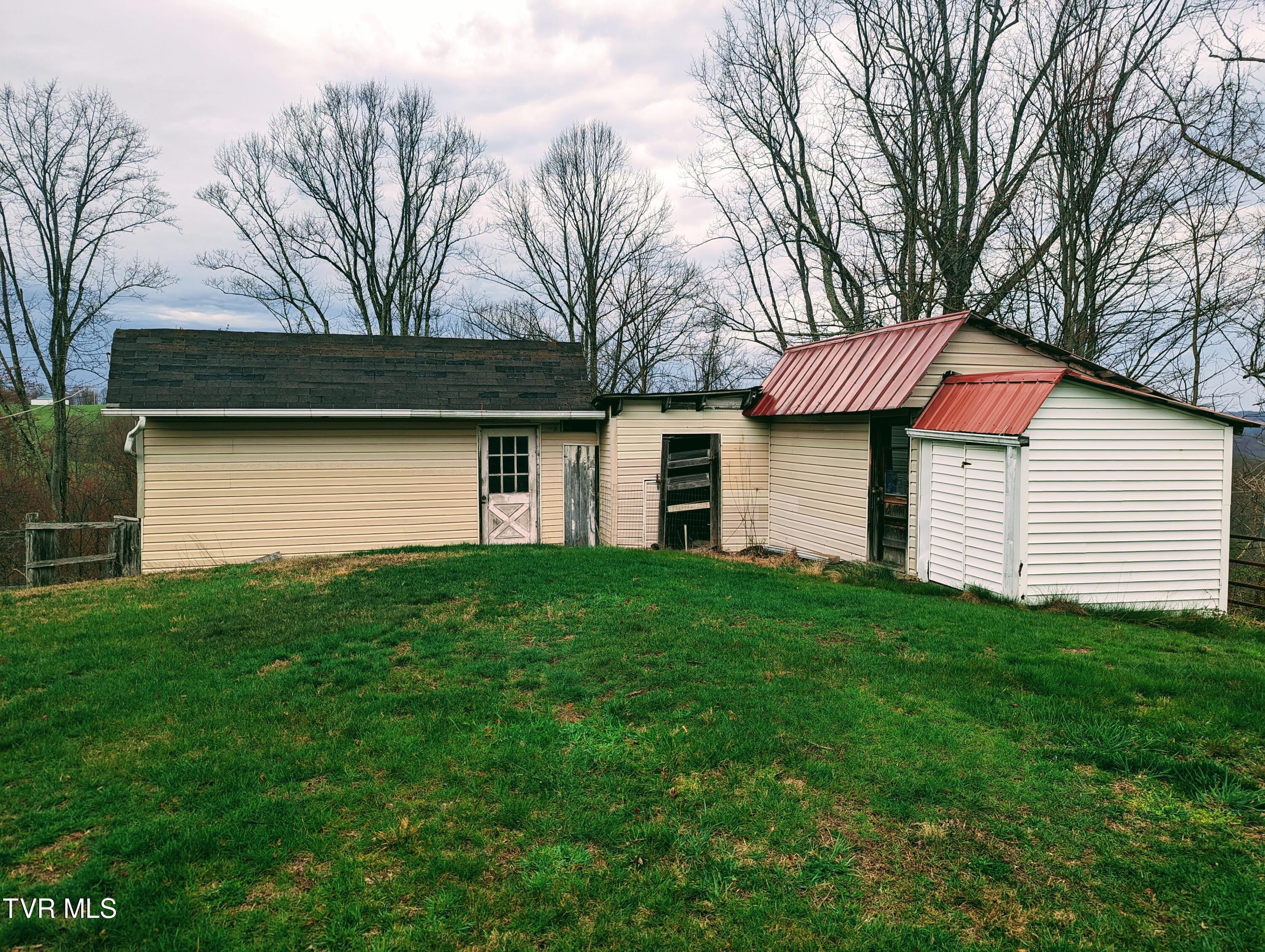 1544 Compton Combs Ridge Road