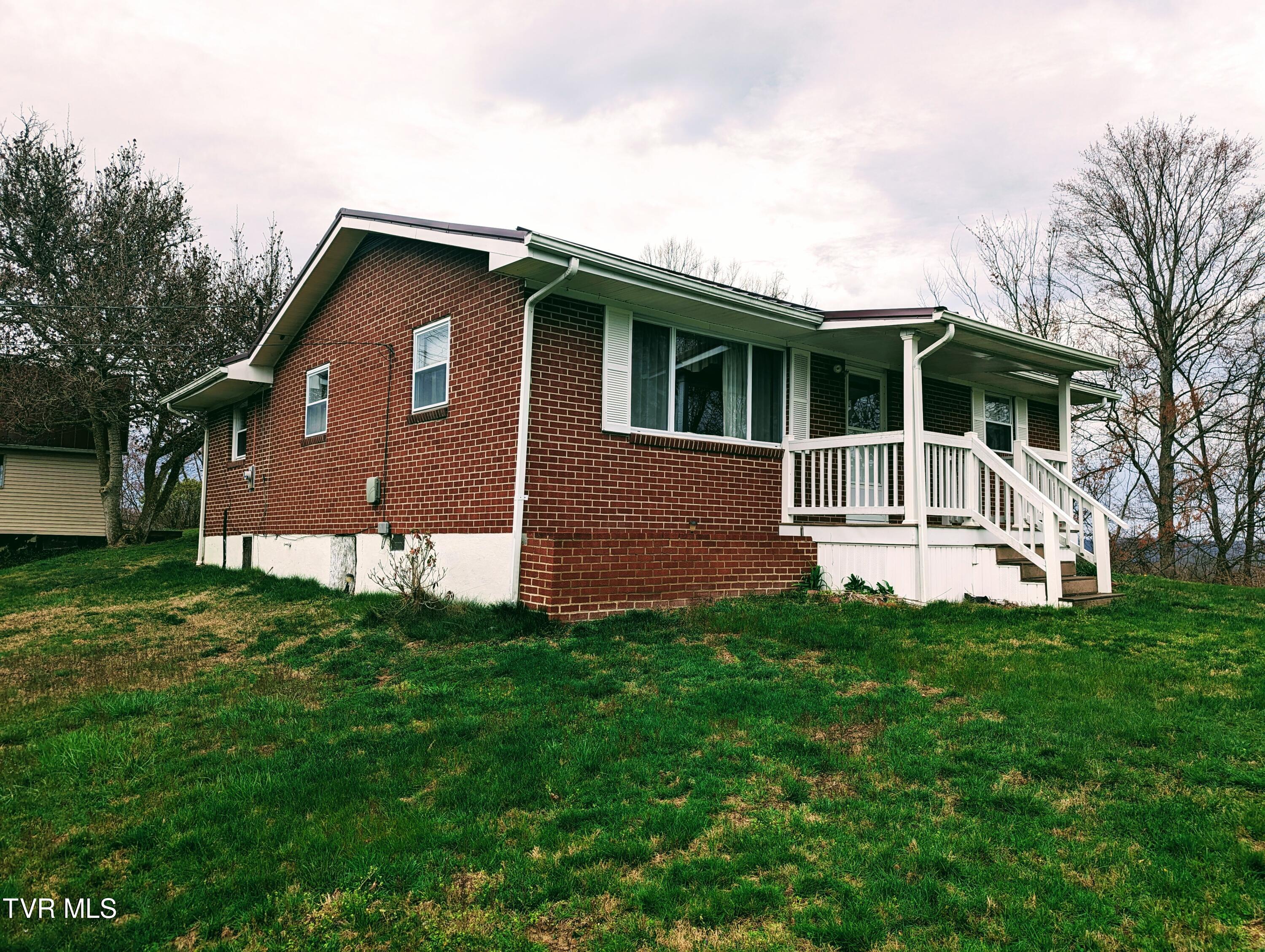 1544 Compton Combs Ridge Road