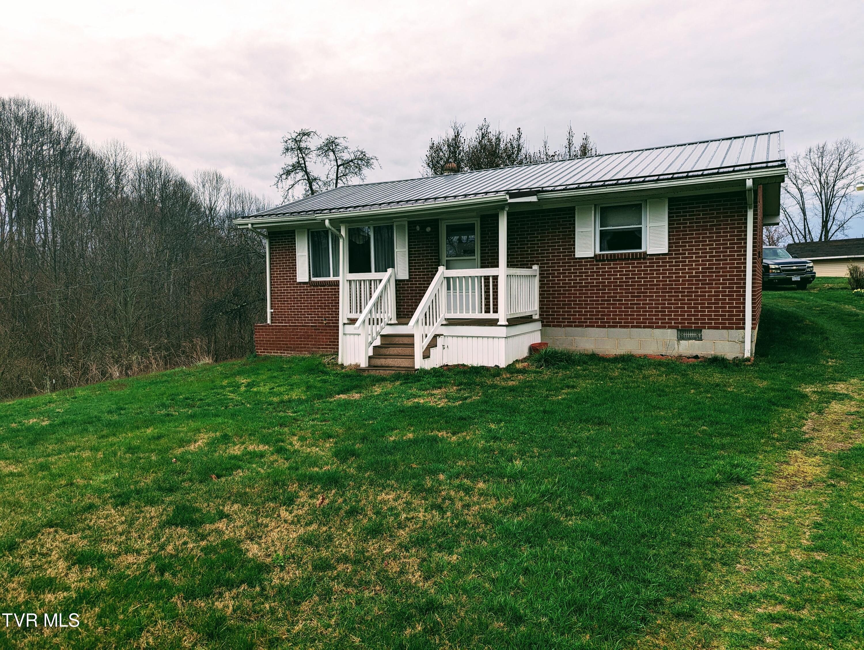 1544 Compton Combs Ridge Road