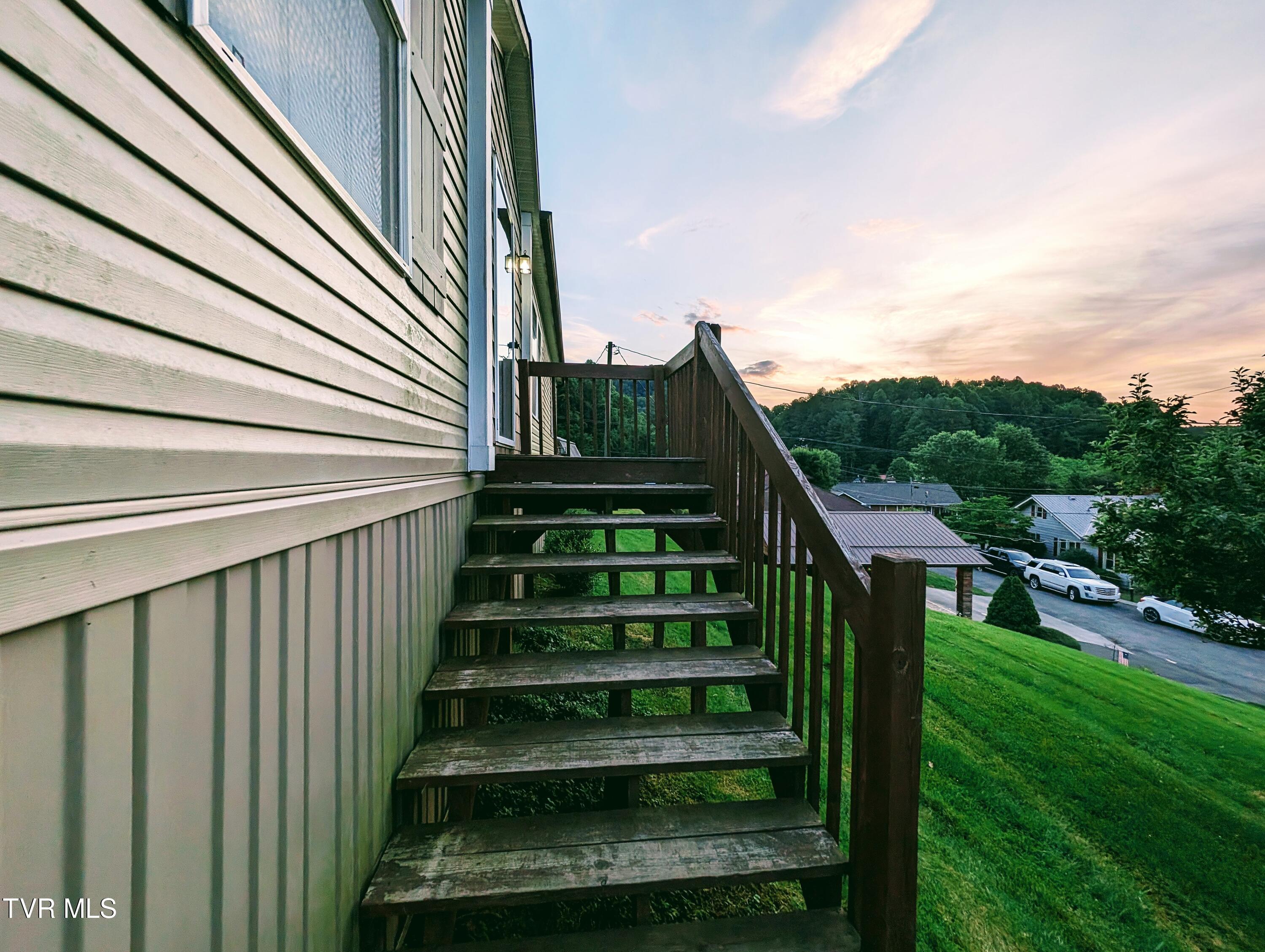 129 Grand View Drive