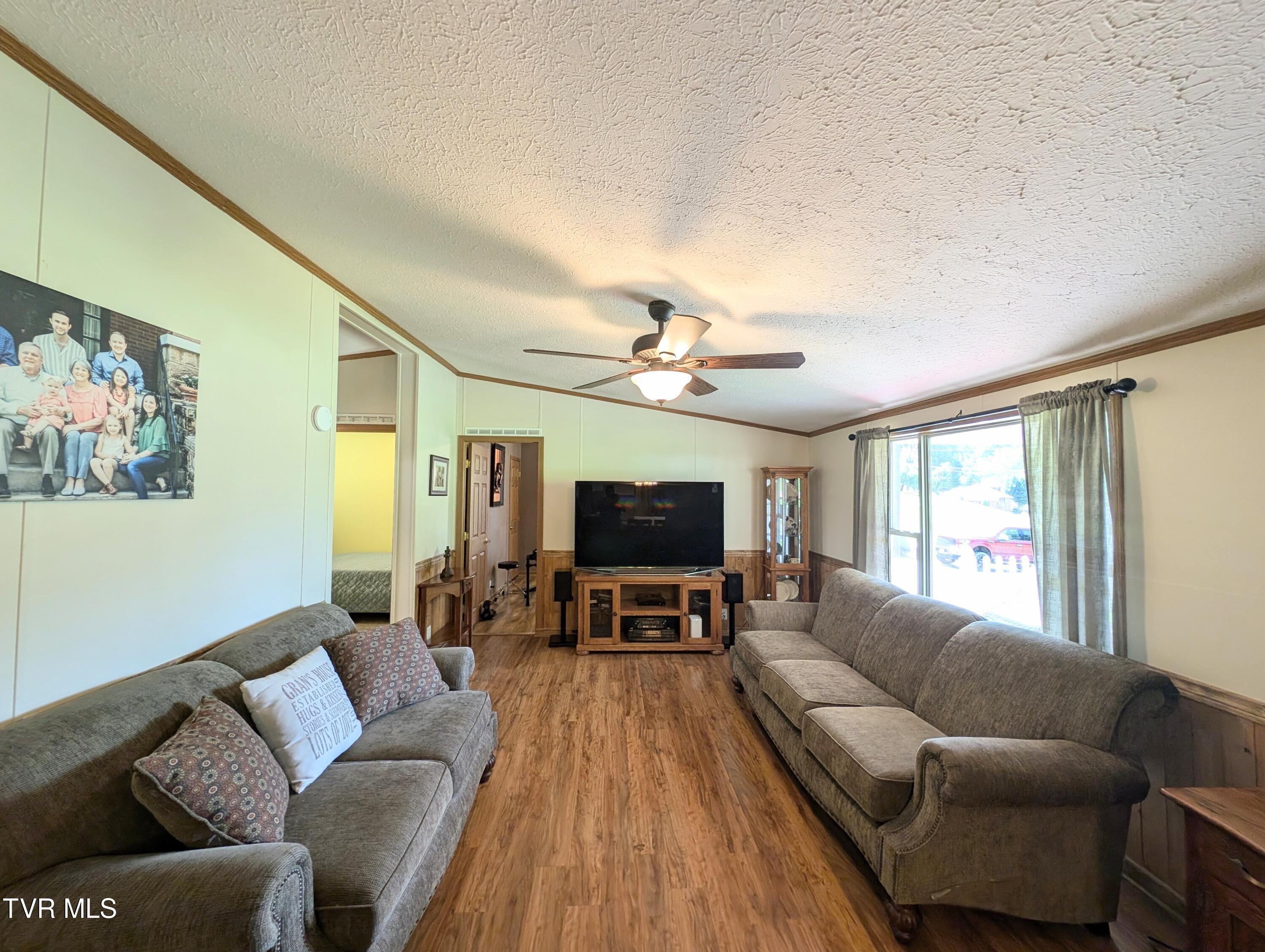 168 Crestview Avenue