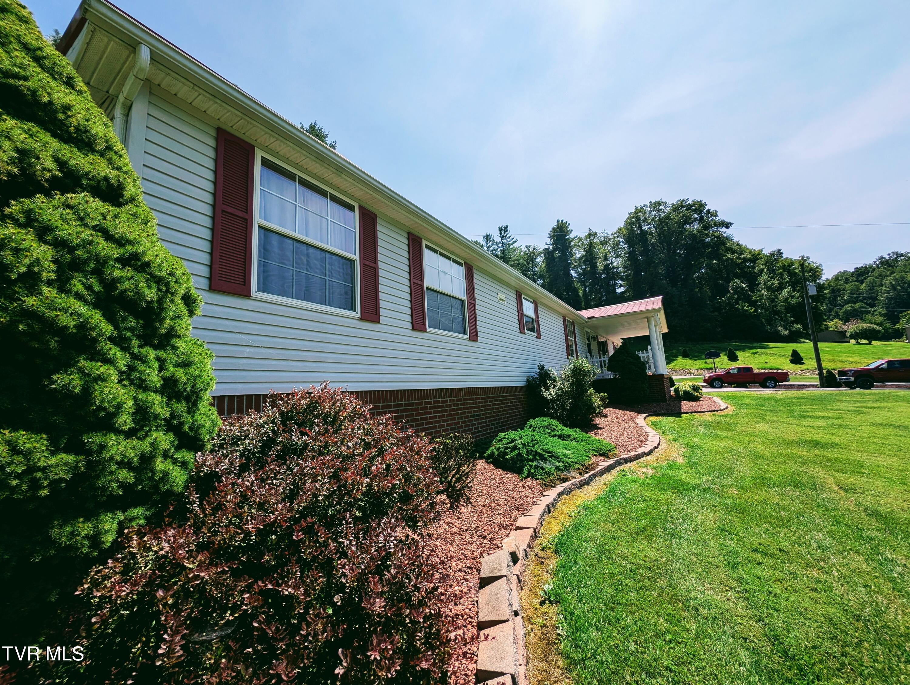 168 Crestview Avenue