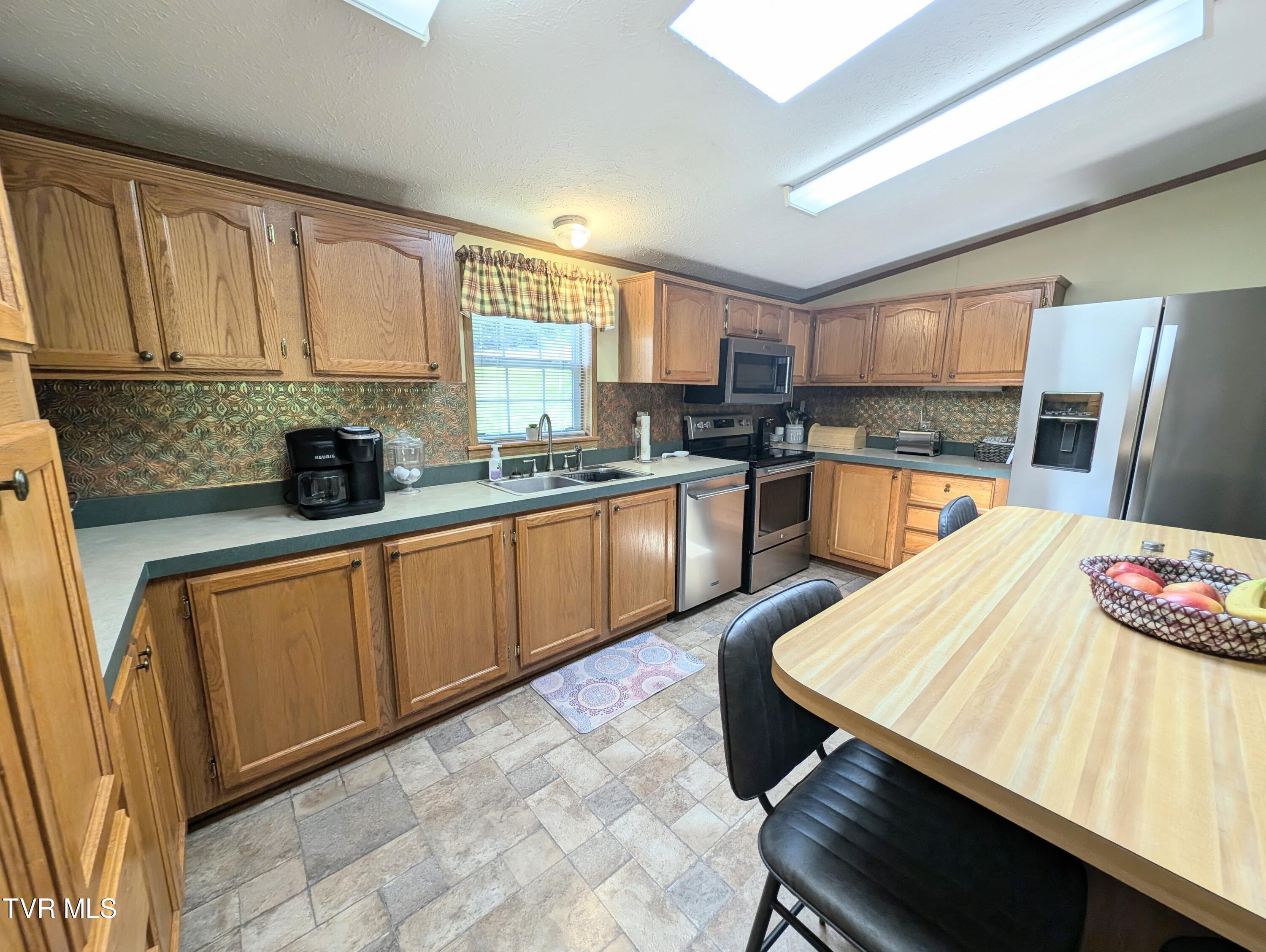 168 Crestview Avenue