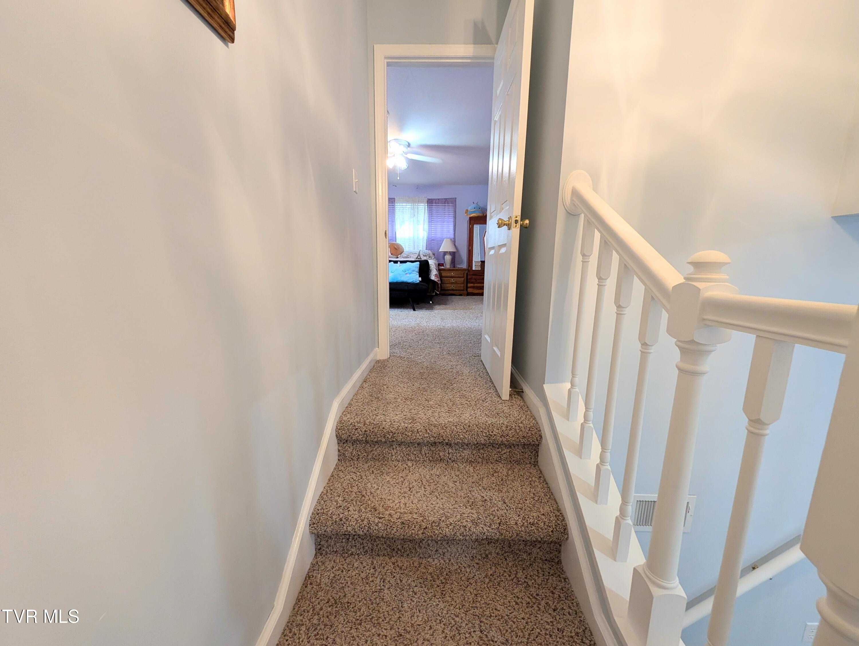 1058 Nealy Ridge