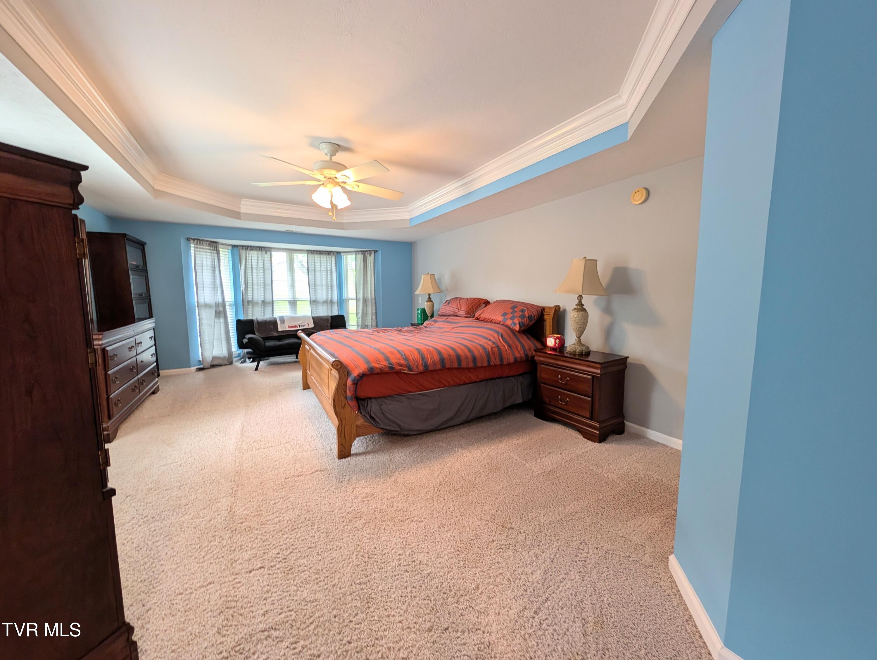 1058 Nealy Ridge
