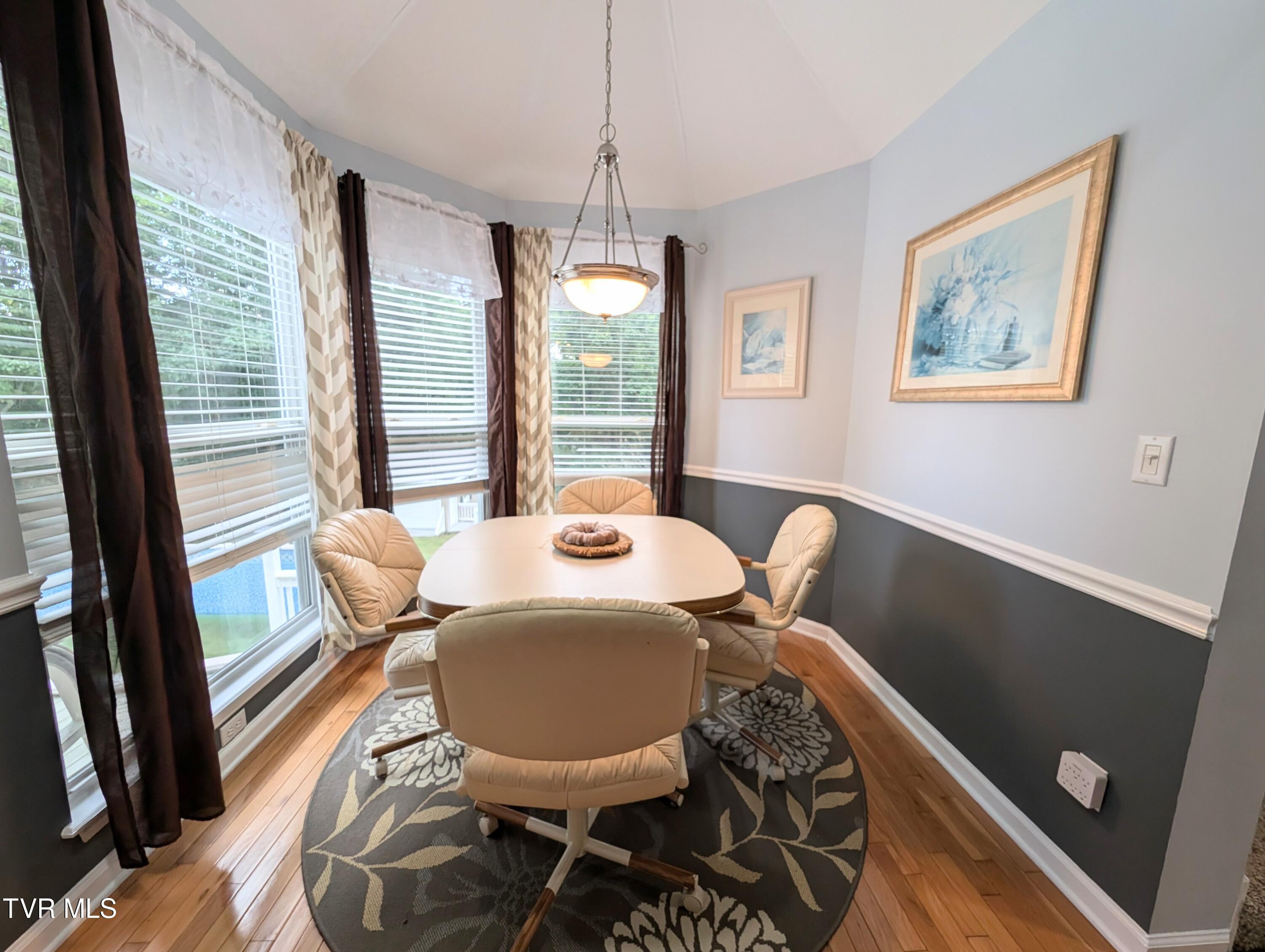 1058 Nealy Ridge