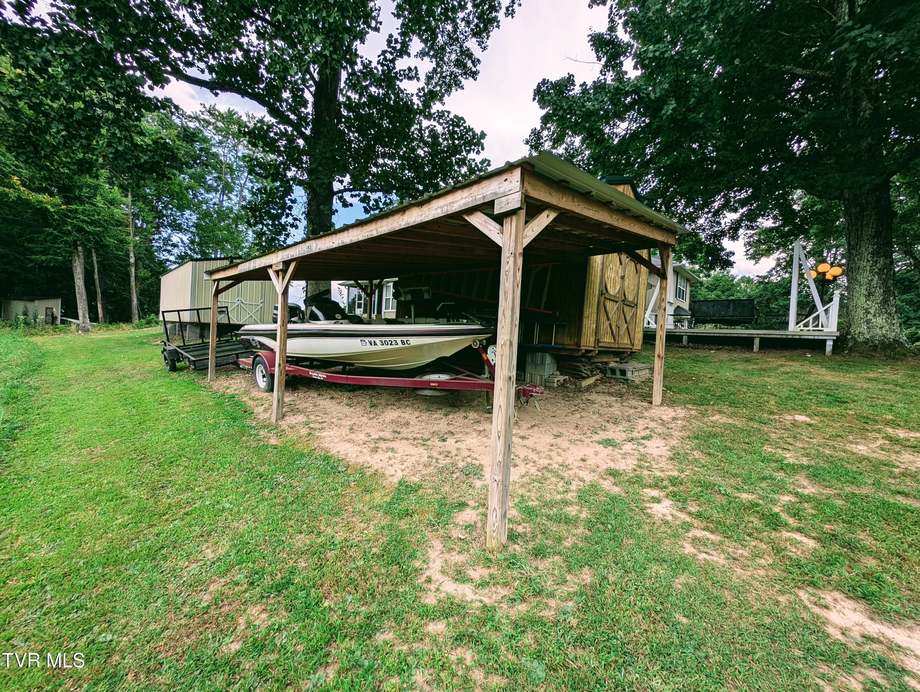 1058 Nealy Ridge