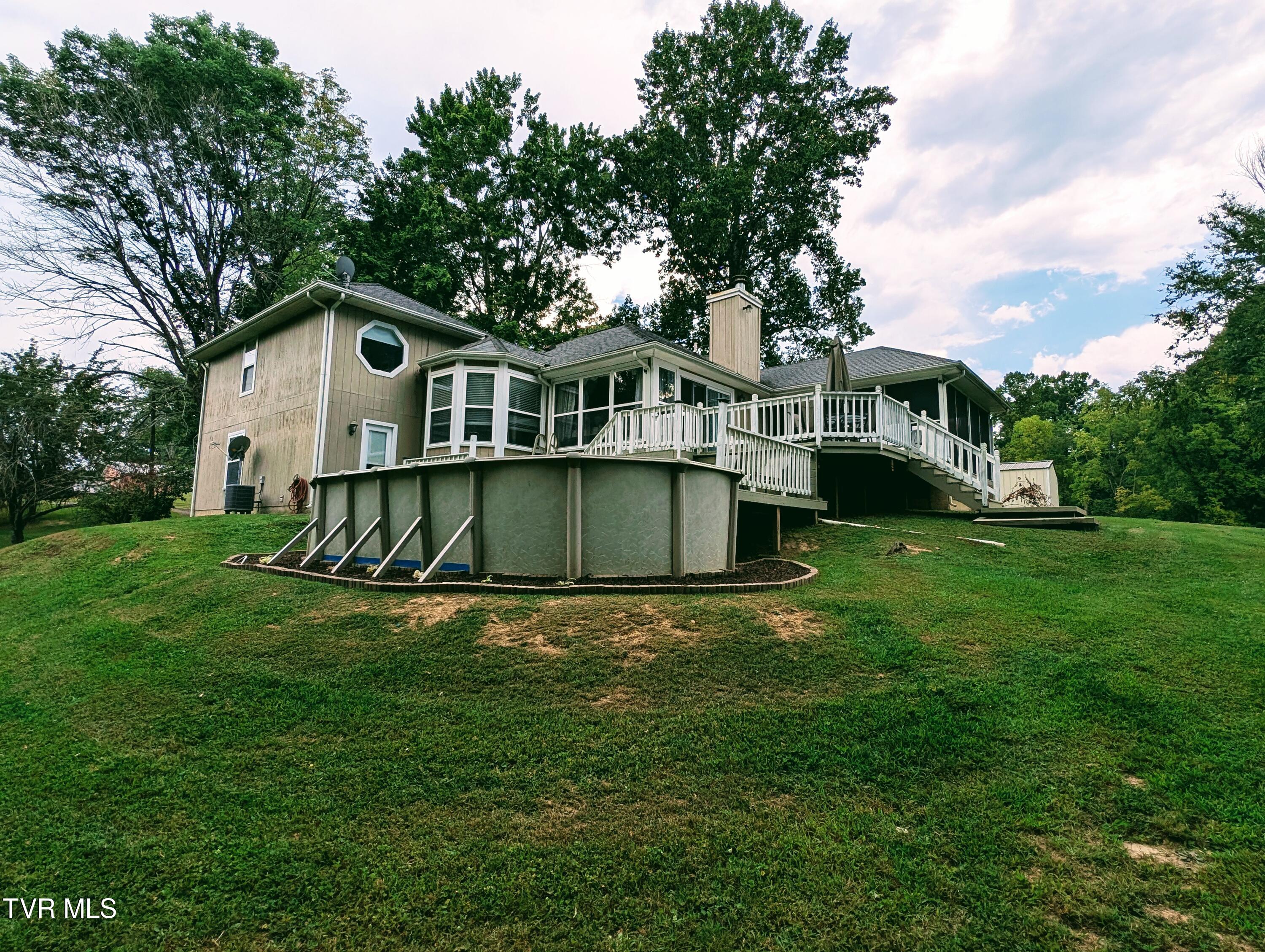 1058 Nealy Ridge