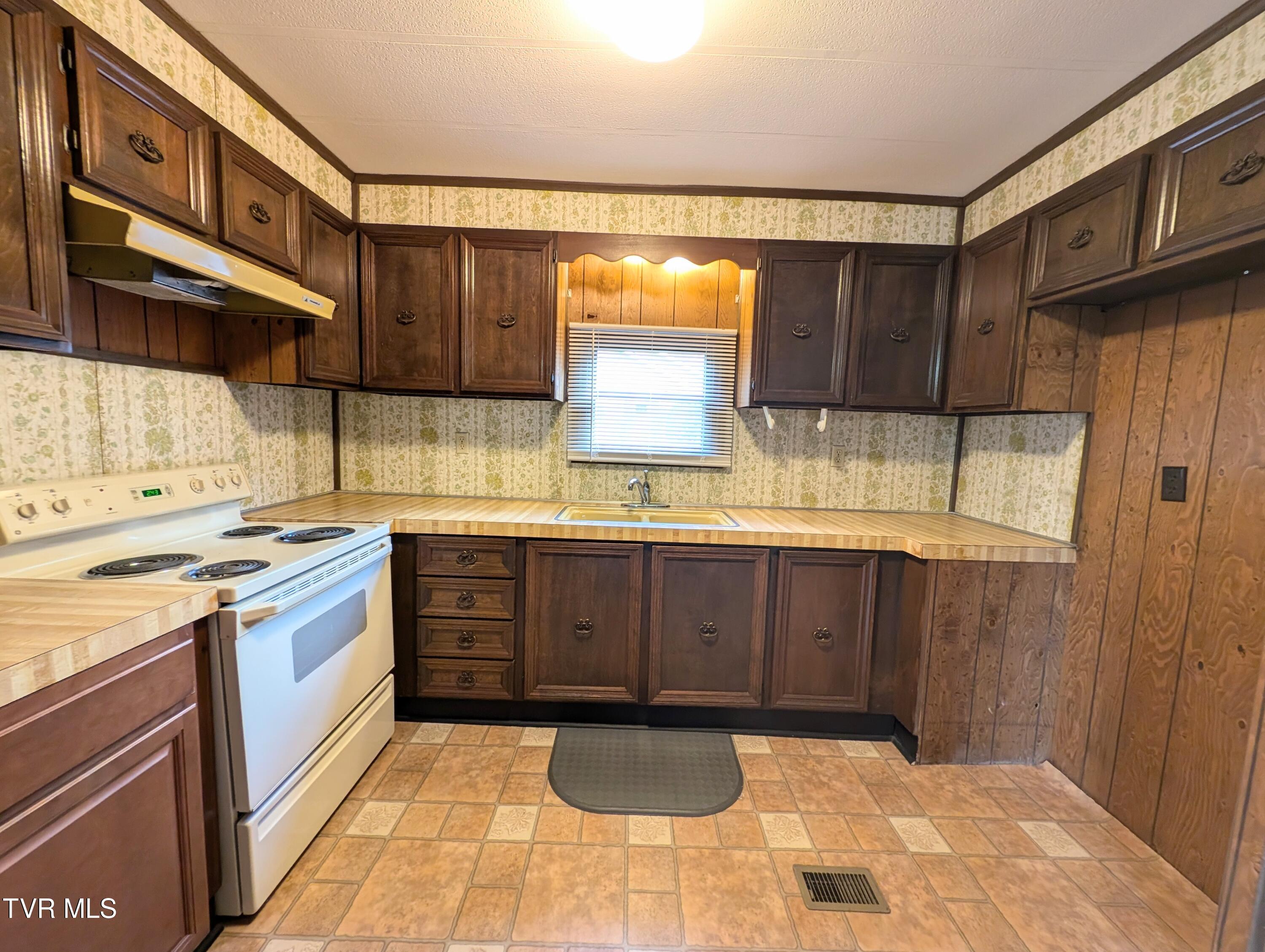 131 Chatham Drive