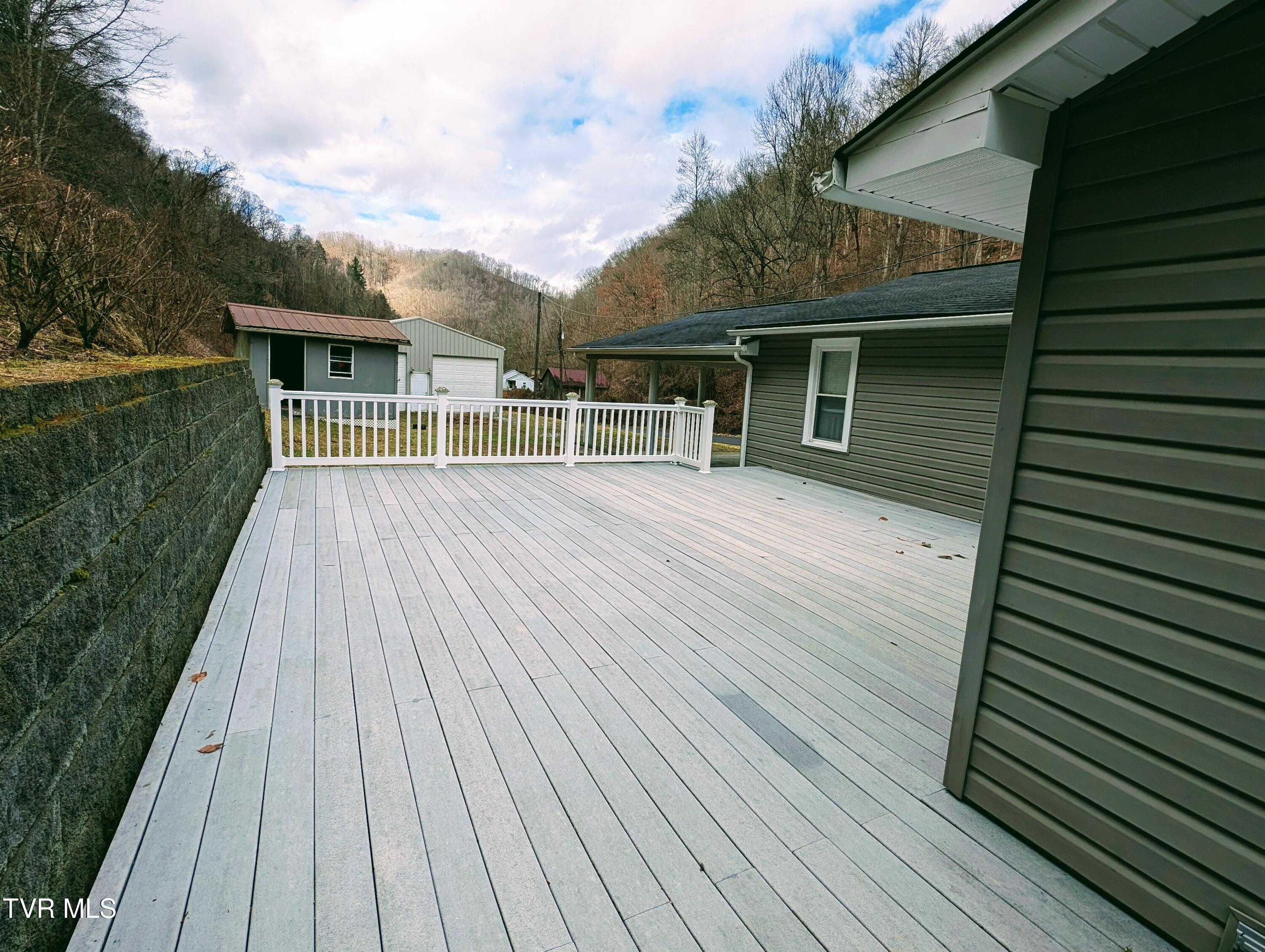 1478 Red Dirt Road
