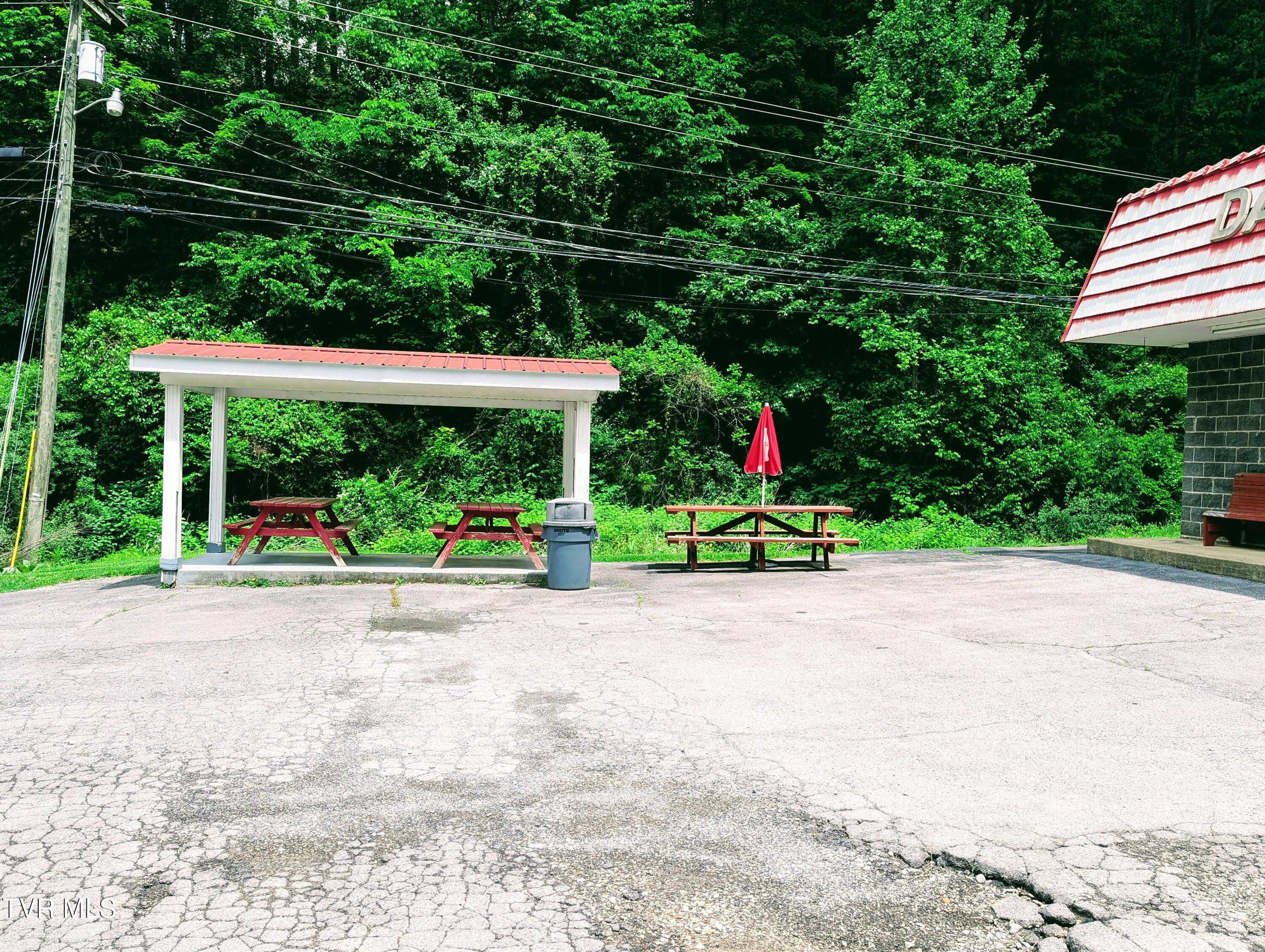 3965 Dickenson Highway